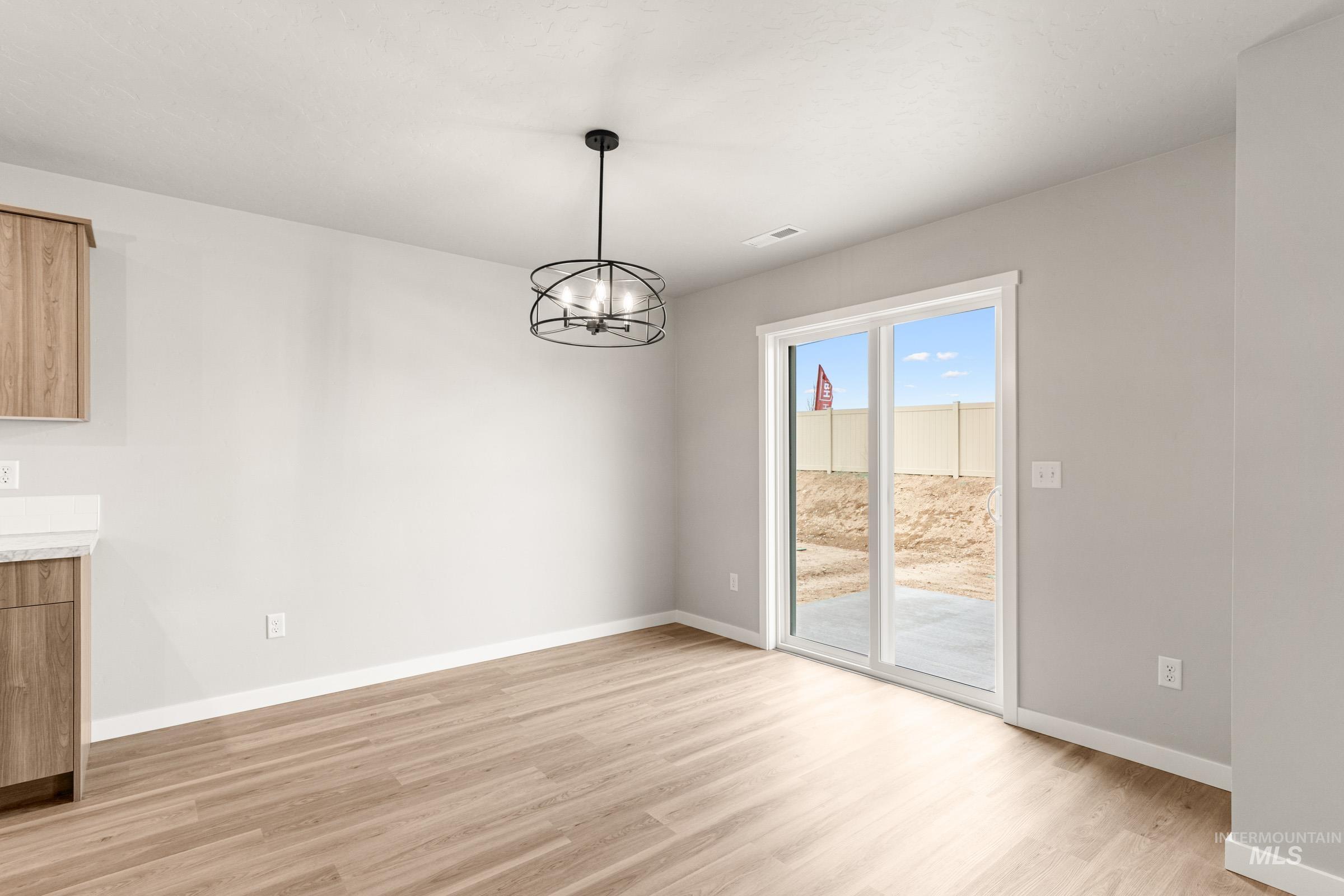 27 S Sweetgrass Pl, Nampa, Idaho 83651, 4 Bedrooms, 2.5 Bathrooms, Residential For Sale, Price $434,990,MLS 98978071