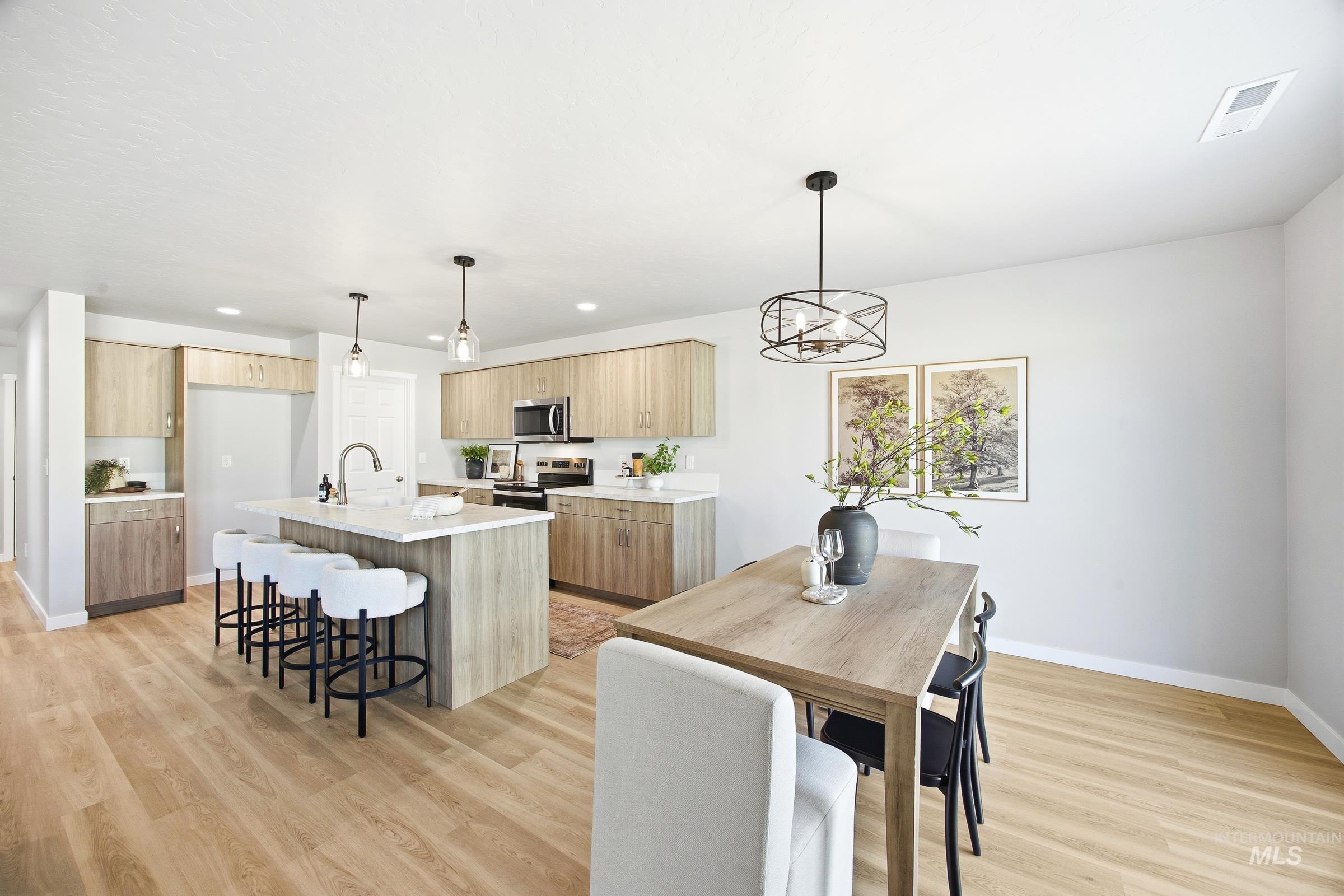 27 S Sweetgrass Pl, Nampa, Idaho 83651, 4 Bedrooms, 2.5 Bathrooms, Residential For Sale, Price $436,990,MLS 98978071