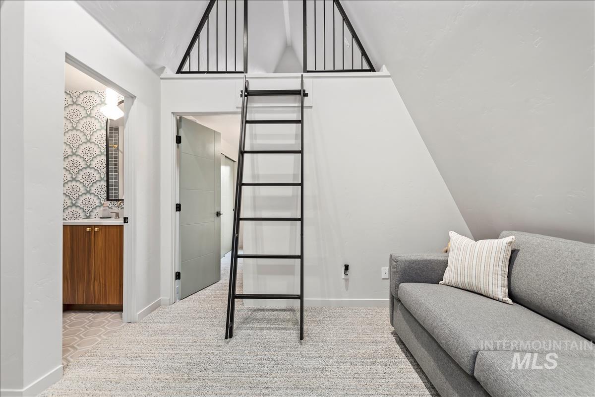 64 Fairway Dr, Garden Valley, Idaho 83622, 2 Bedrooms, 2 Bathrooms, Residential For Sale, Price $699,900, 98978072