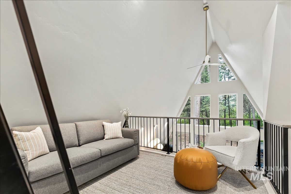 64 Fairway Dr, Garden Valley, Idaho 83622, 2 Bedrooms, 2 Bathrooms, Residential For Sale, Price $699,900, 98978072