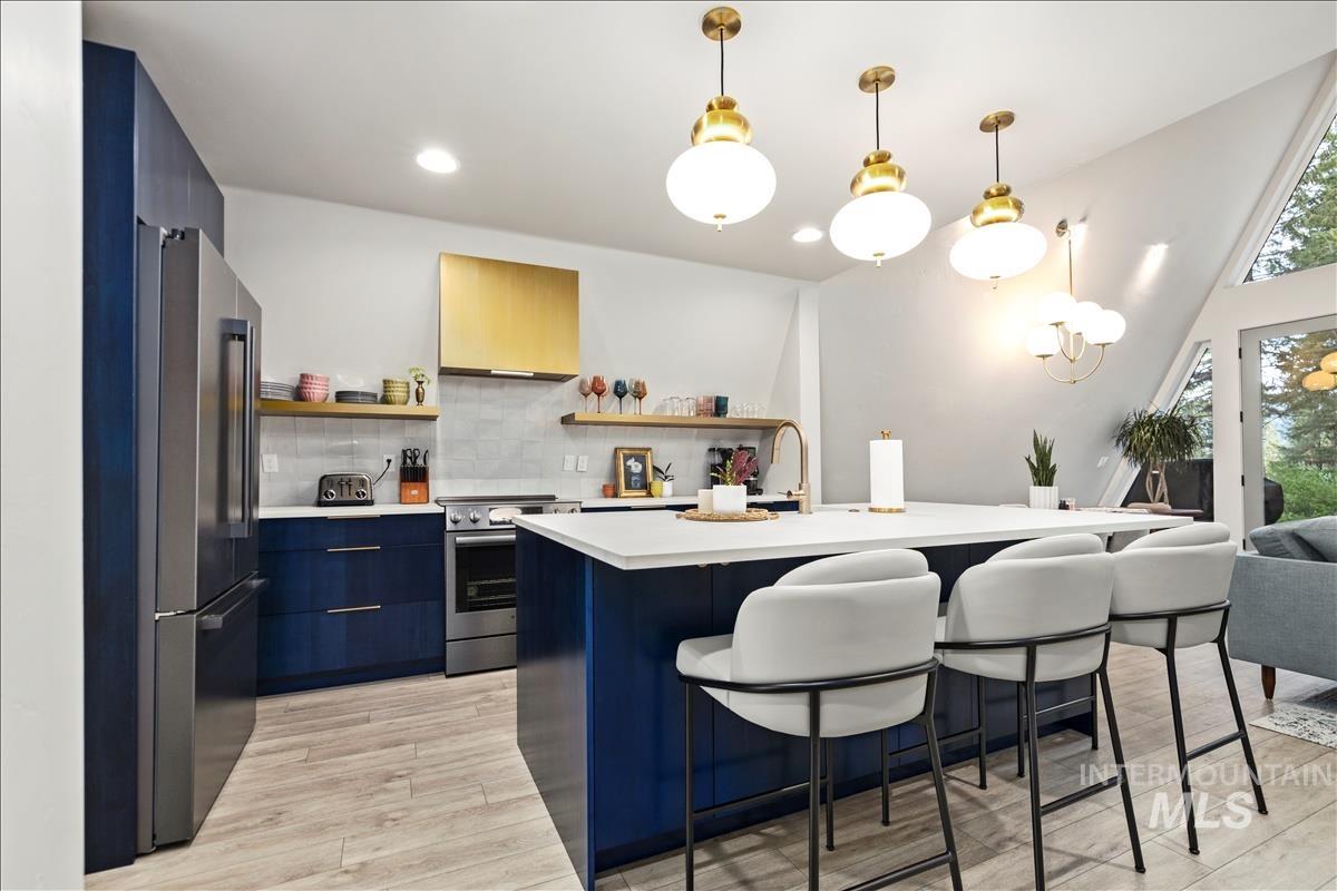 64 Fairway Dr, Garden Valley, Idaho 83622, 2 Bedrooms, 2 Bathrooms, Residential For Sale, Price $699,900, 98978072