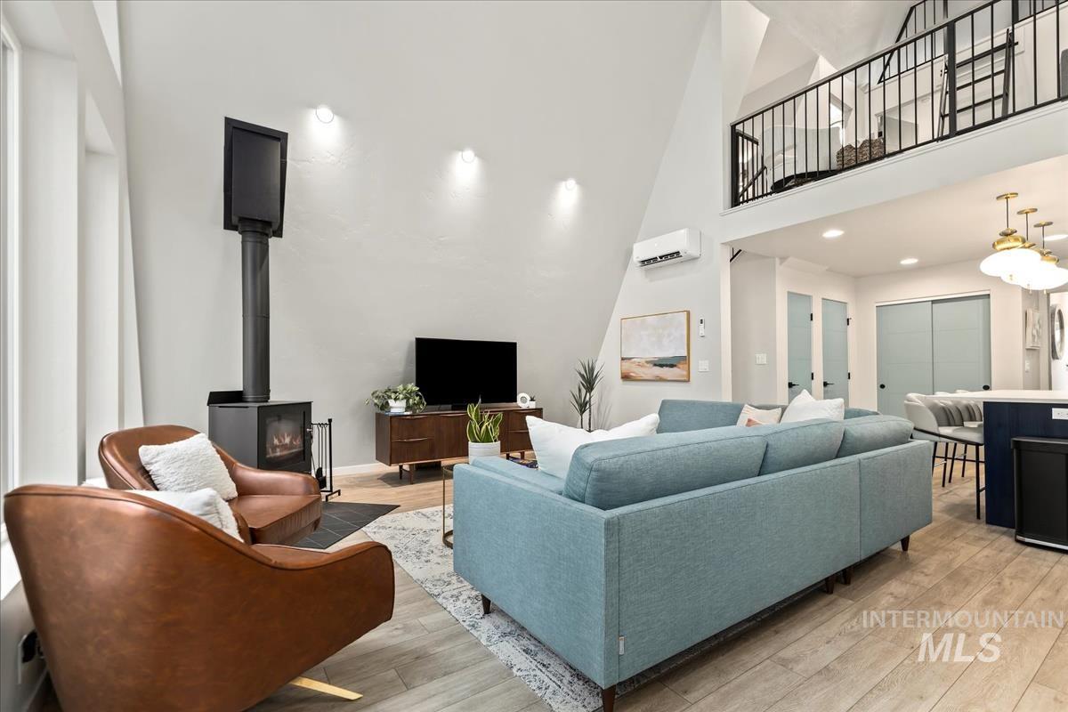 64 Fairway Dr, Garden Valley, Idaho 83622, 2 Bedrooms, 2 Bathrooms, Residential For Sale, Price $699,900, 98978072