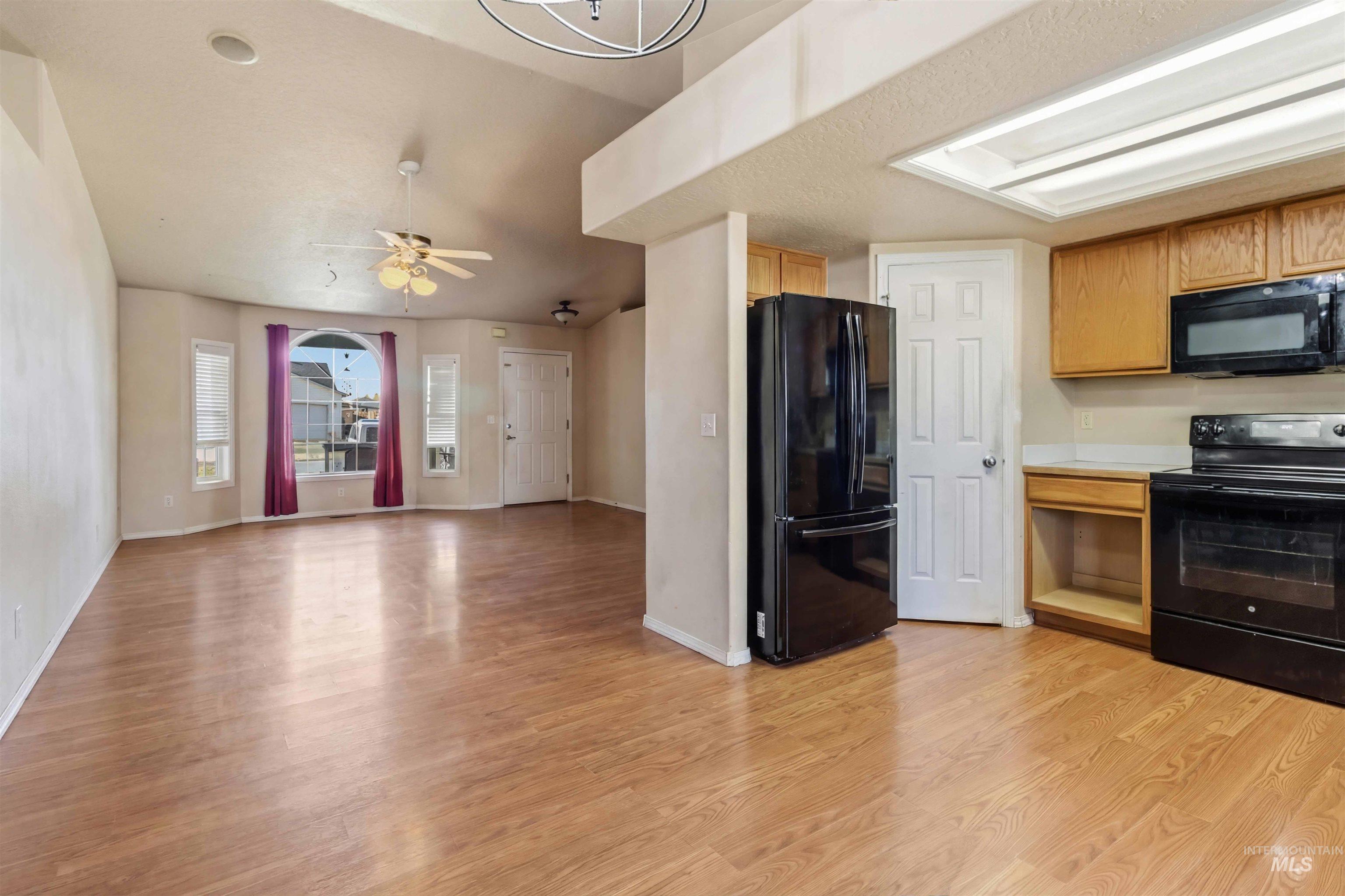 1610 W Hawaii, Nampa, Idaho 83686, 3 Bedrooms, 2 Bathrooms, Residential For Sale, Price $369,900, 98978073