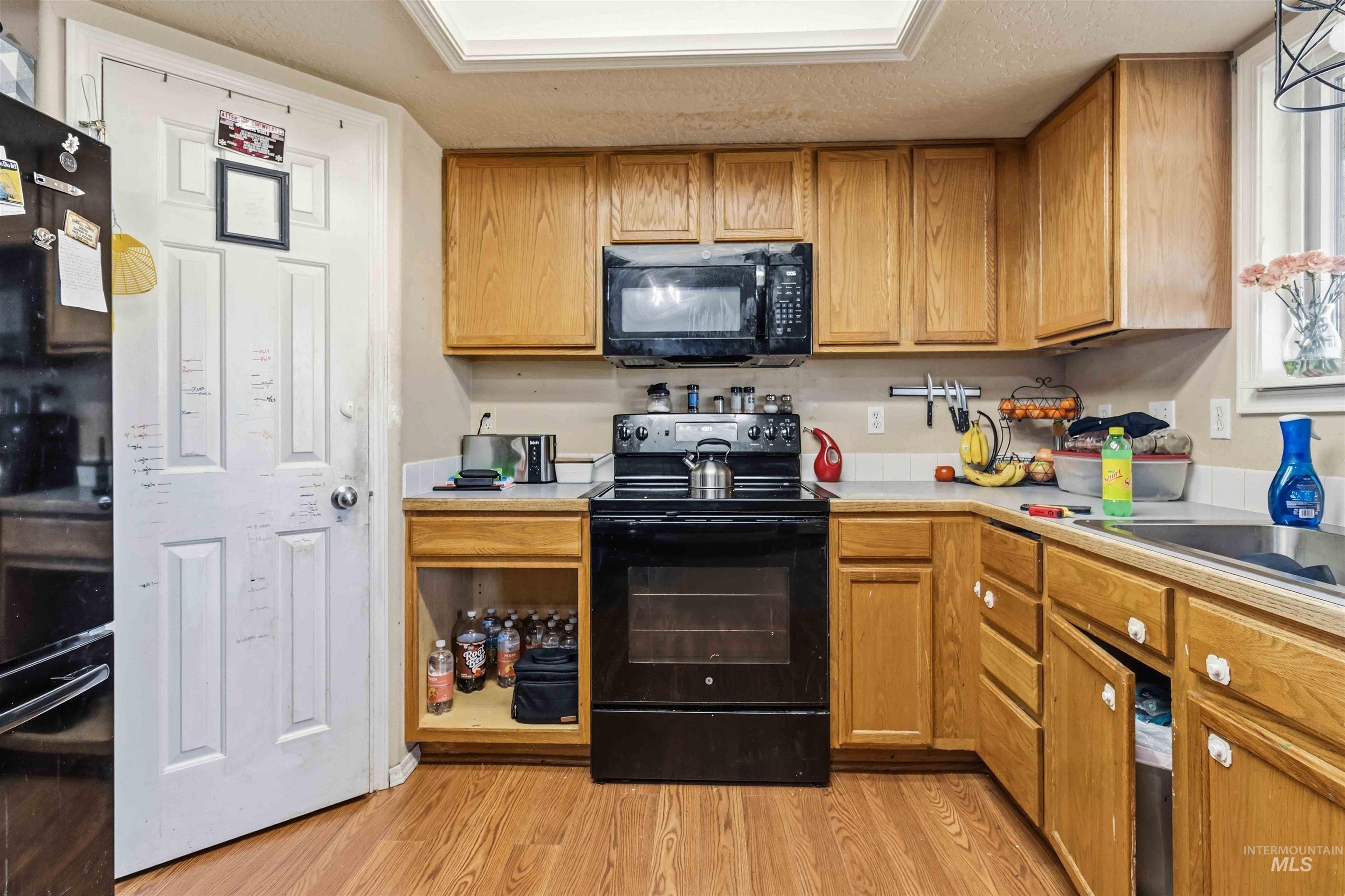 1610 W Hawaii, Nampa, Idaho 83686, 3 Bedrooms, 2 Bathrooms, Residential For Sale, Price $369,900, 98978073