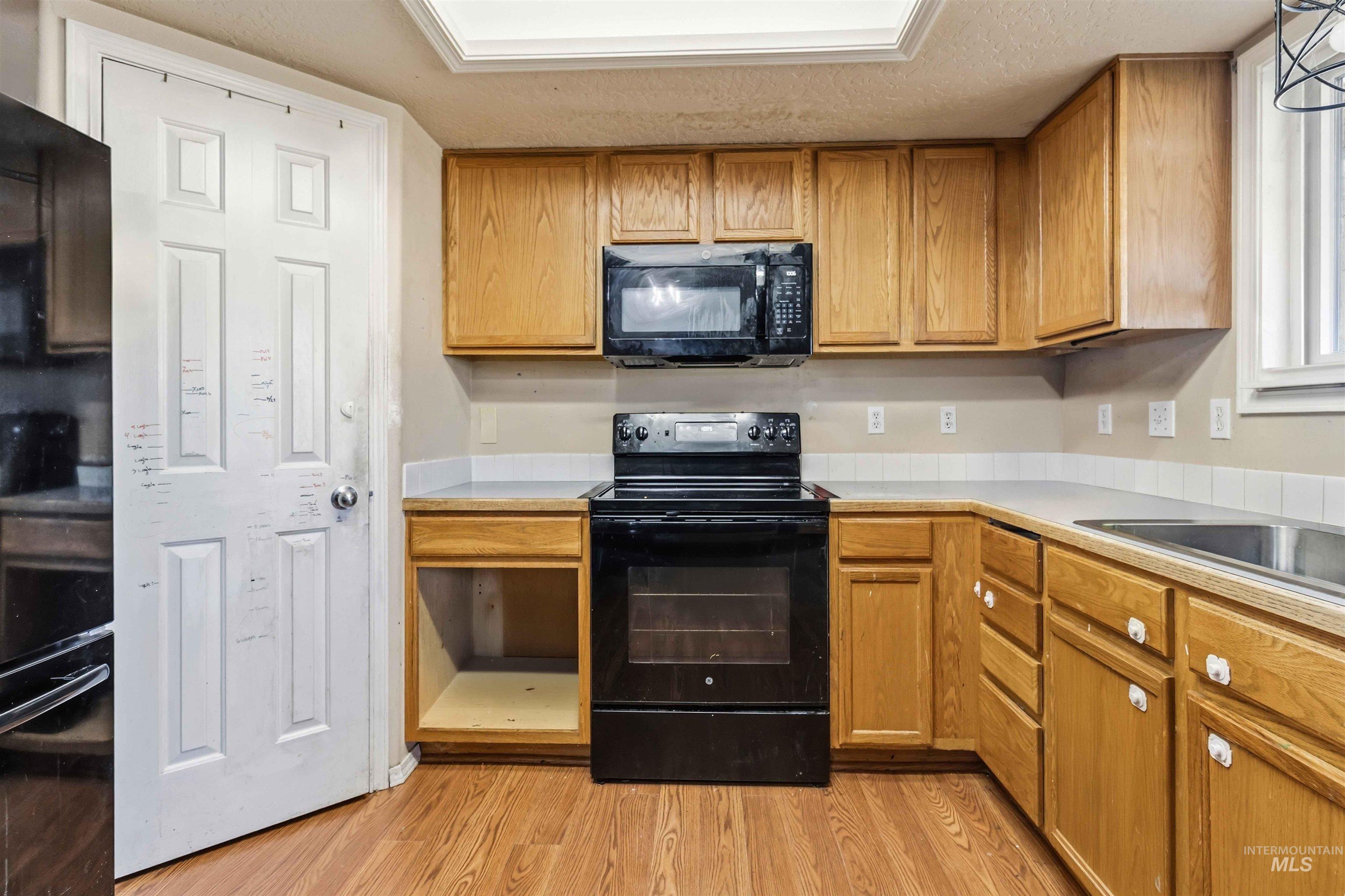 1610 W Hawaii, Nampa, Idaho 83686, 3 Bedrooms, 2 Bathrooms, Residential For Sale, Price $369,900, 98978073