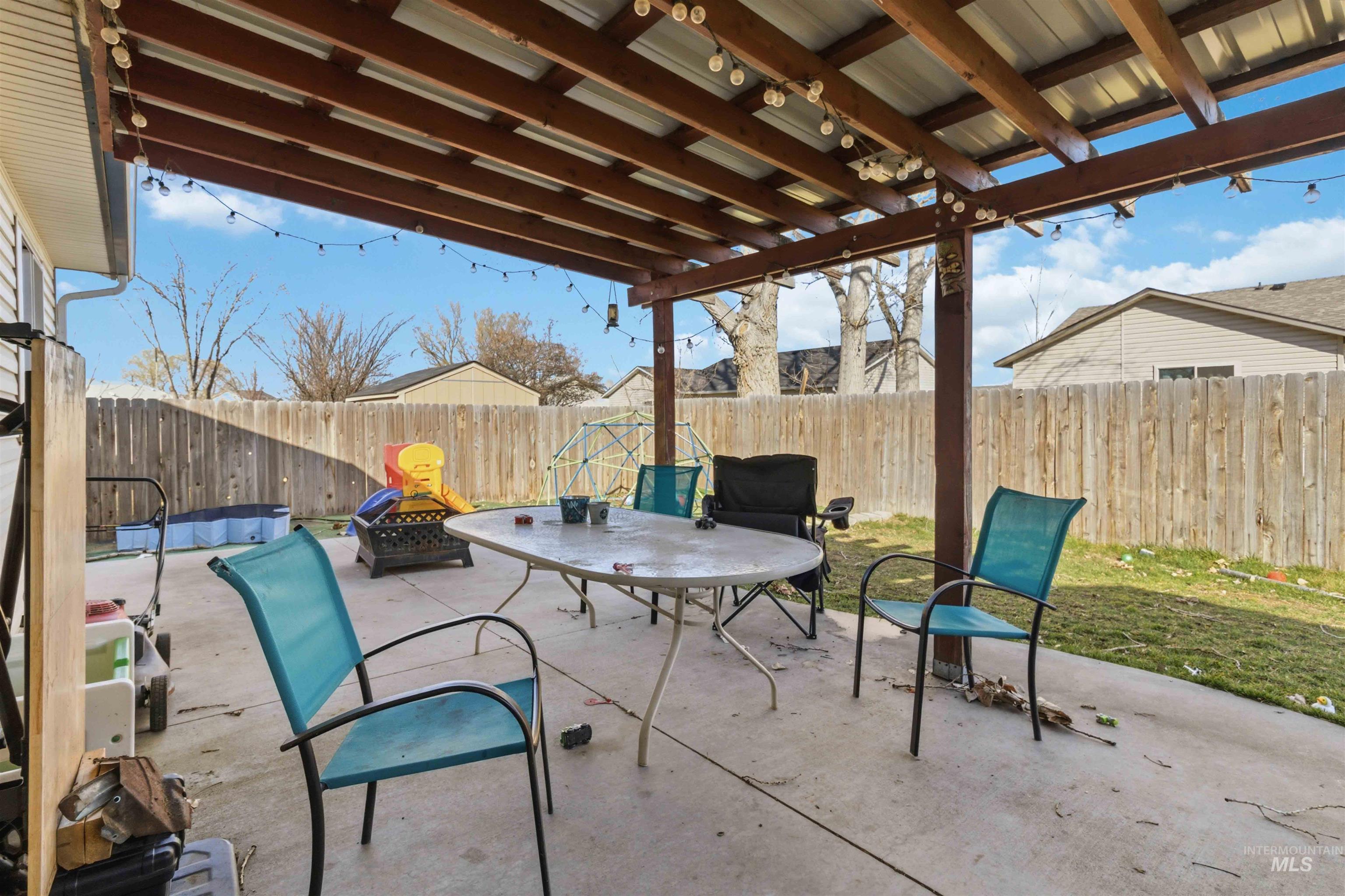 1610 W Hawaii, Nampa, Idaho 83686, 3 Bedrooms, 2 Bathrooms, Residential For Sale, Price $369,900, 98978073