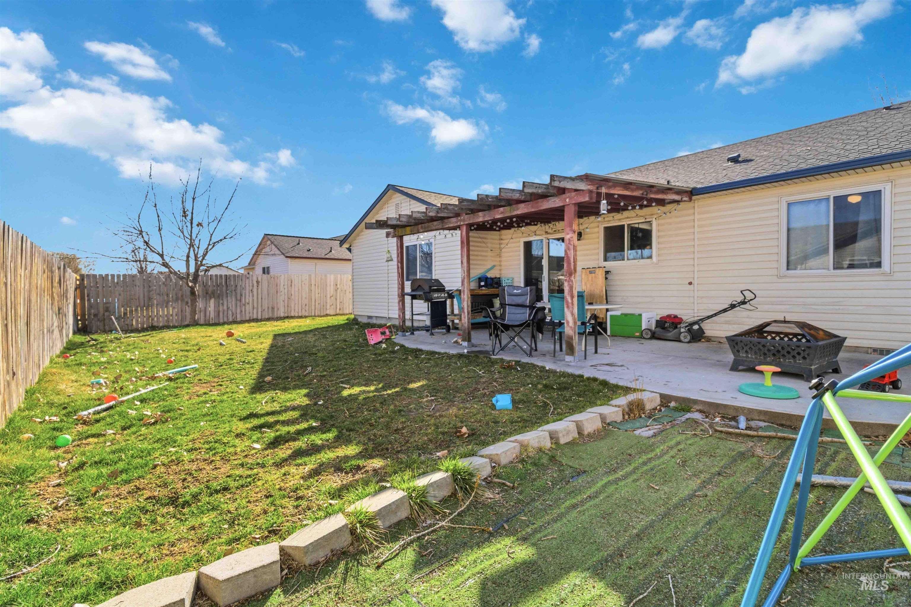 1610 W Hawaii, Nampa, Idaho 83686, 3 Bedrooms, 2 Bathrooms, Residential For Sale, Price $369,900, 98978073