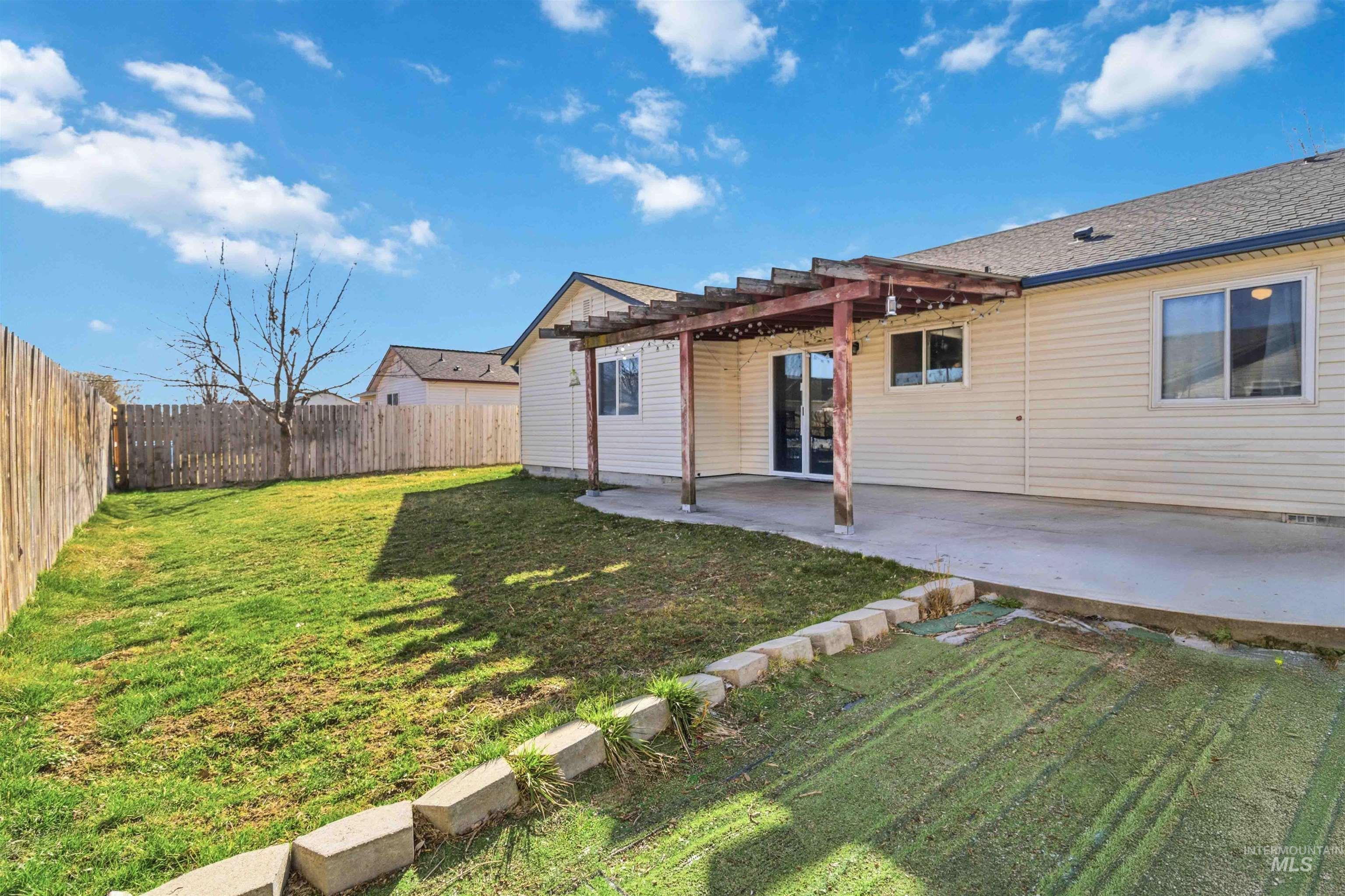 1610 W Hawaii, Nampa, Idaho 83686, 3 Bedrooms, 2 Bathrooms, Residential For Sale, Price $369,900, 98978073