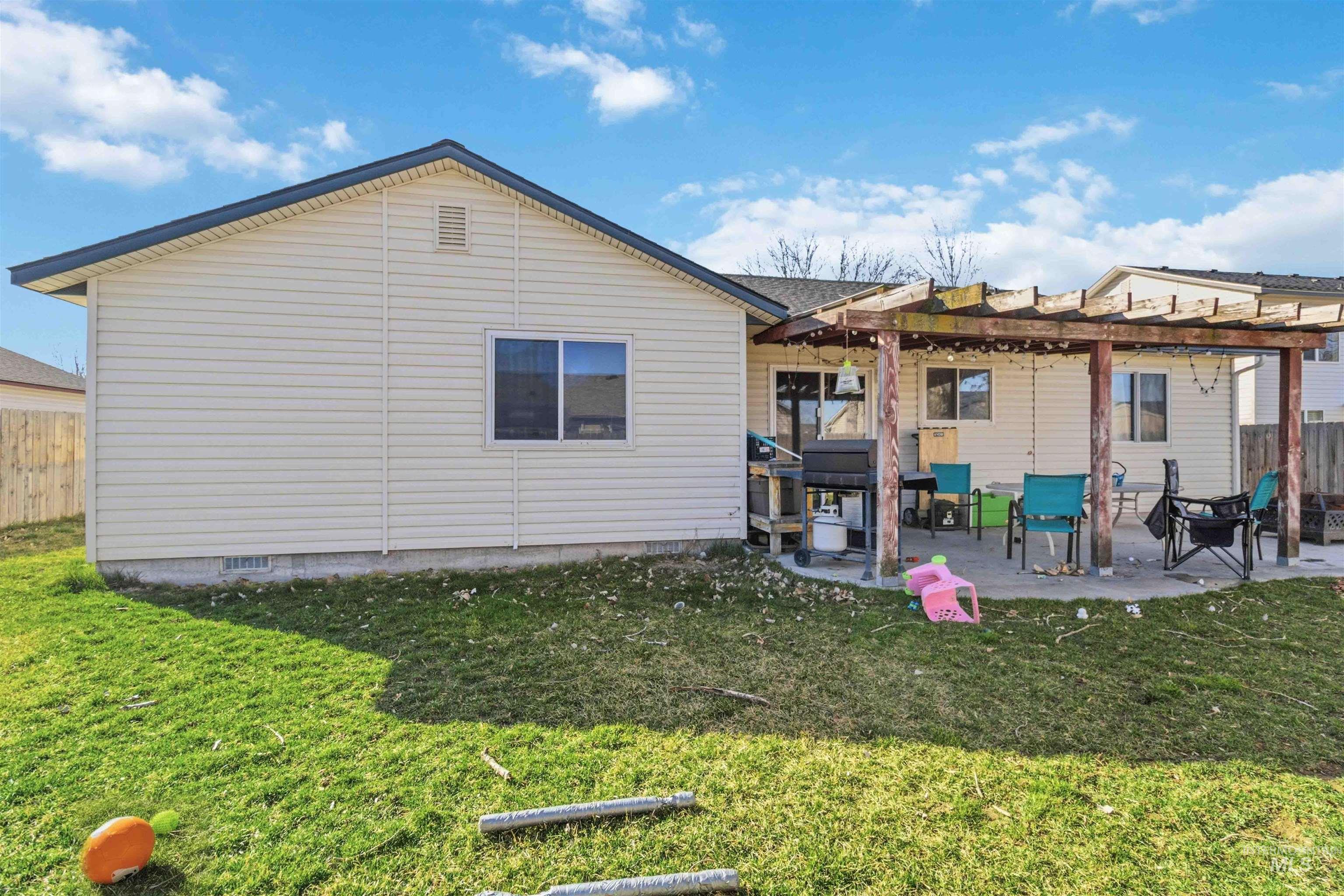 1610 W Hawaii, Nampa, Idaho 83686, 3 Bedrooms, 2 Bathrooms, Residential For Sale, Price $369,900, 98978073