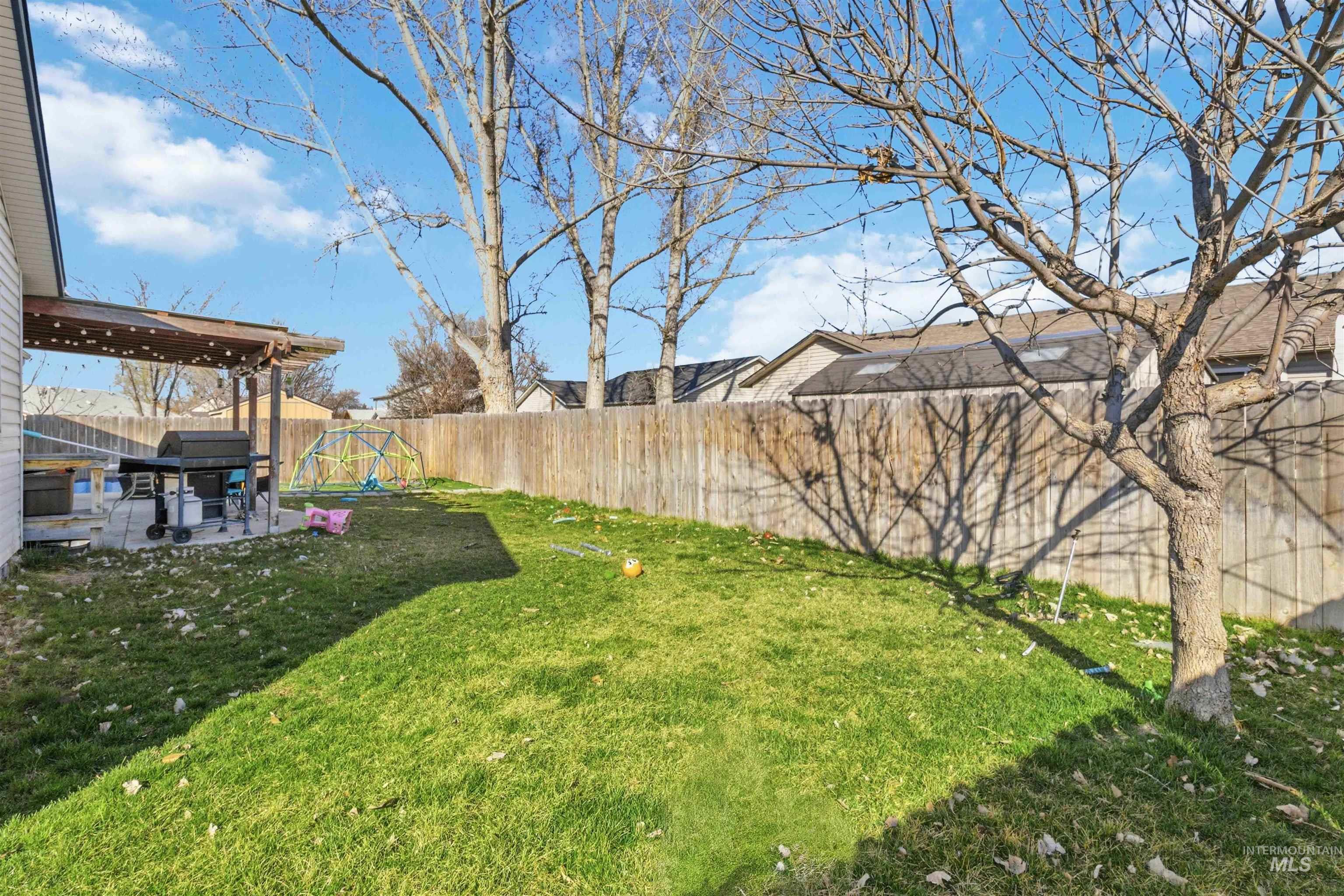 1610 W Hawaii, Nampa, Idaho 83686, 3 Bedrooms, 2 Bathrooms, Residential For Sale, Price $369,900, 98978073