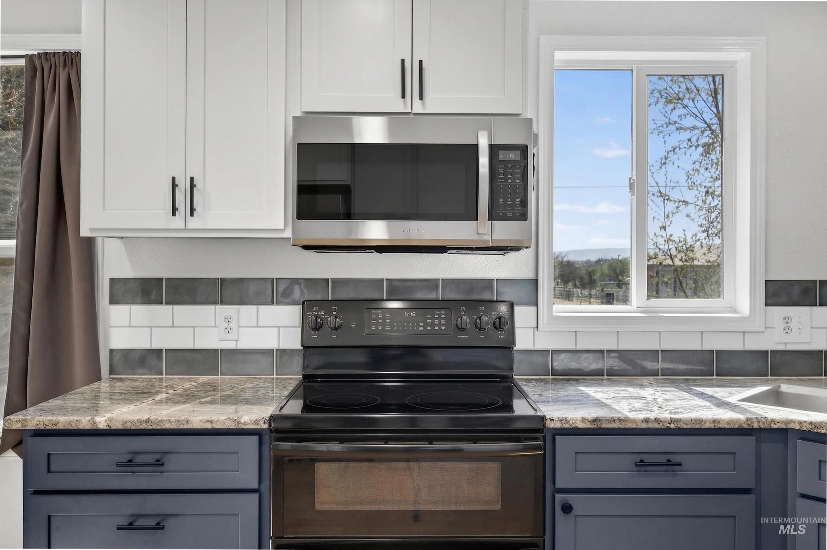 23466 Freezeout Rd, Caldwell, Idaho 83607, 3 Bedrooms, 3 Bathrooms, Residential For Sale, Price $825,000,MLS 98978075