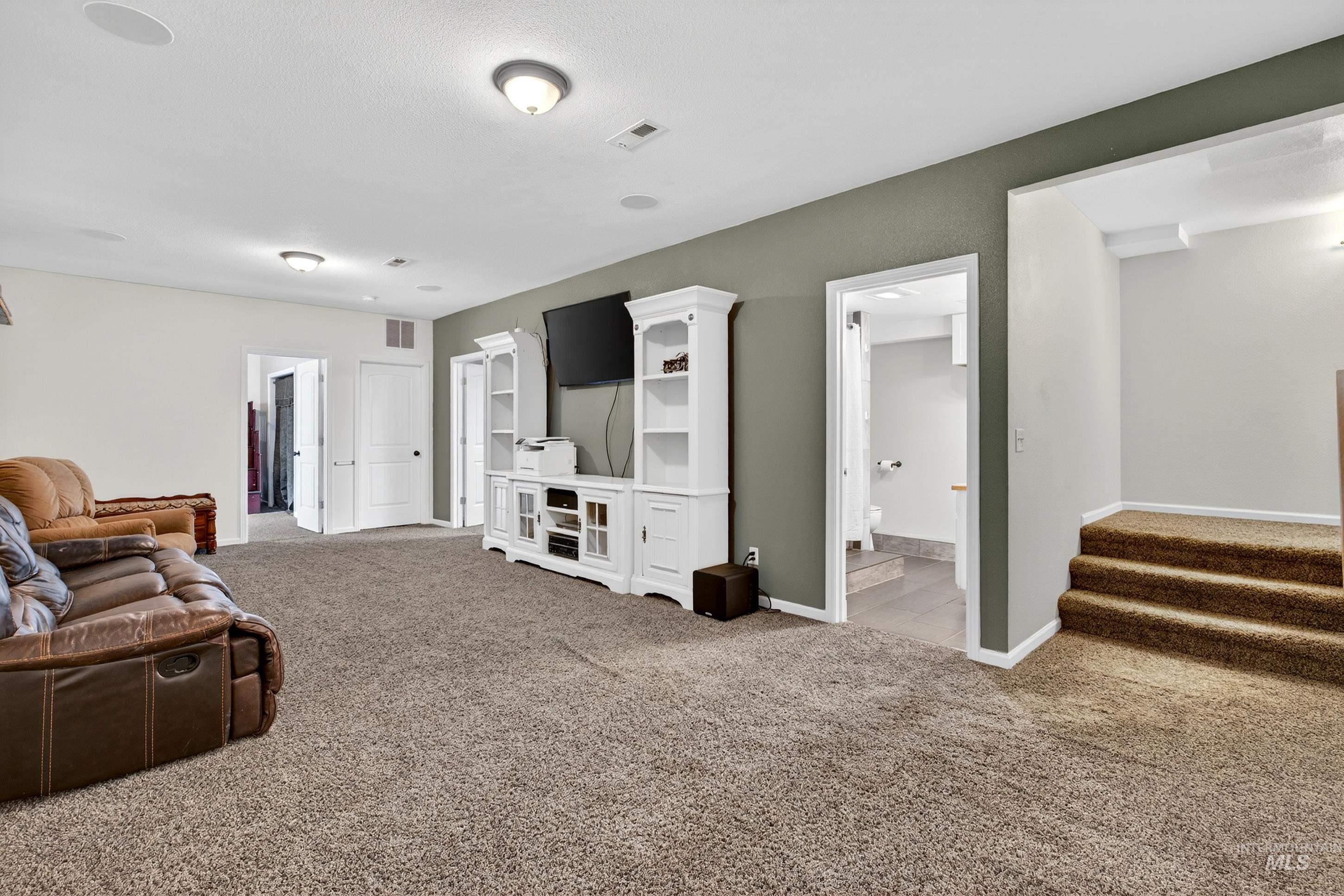 23466 Freezeout Rd, Caldwell, Idaho 83607, 3 Bedrooms, 3 Bathrooms, Residential For Sale, Price $825,000,MLS 98978075