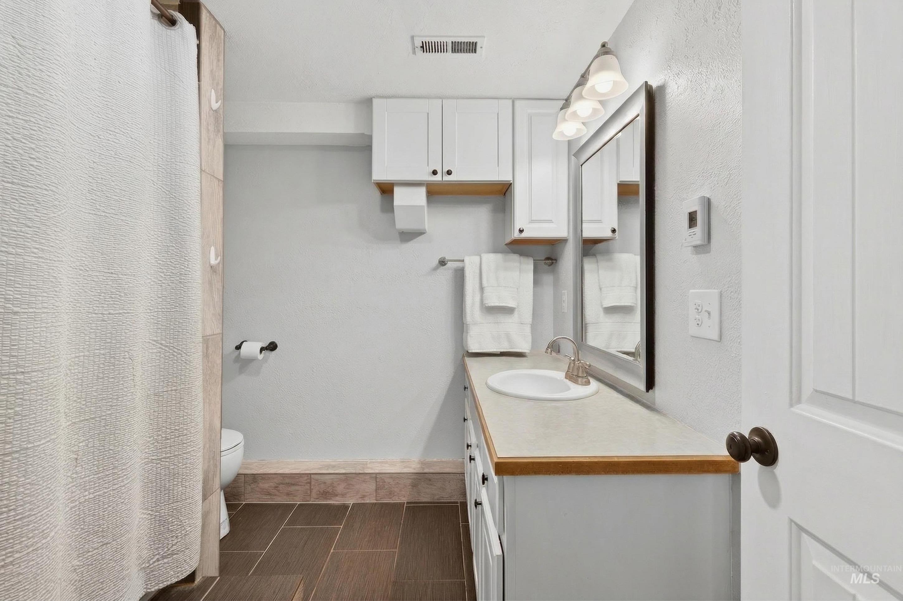 23466 Freezeout Rd, Caldwell, Idaho 83607, 3 Bedrooms, 3 Bathrooms, Residential For Sale, Price $825,000,MLS 98978075