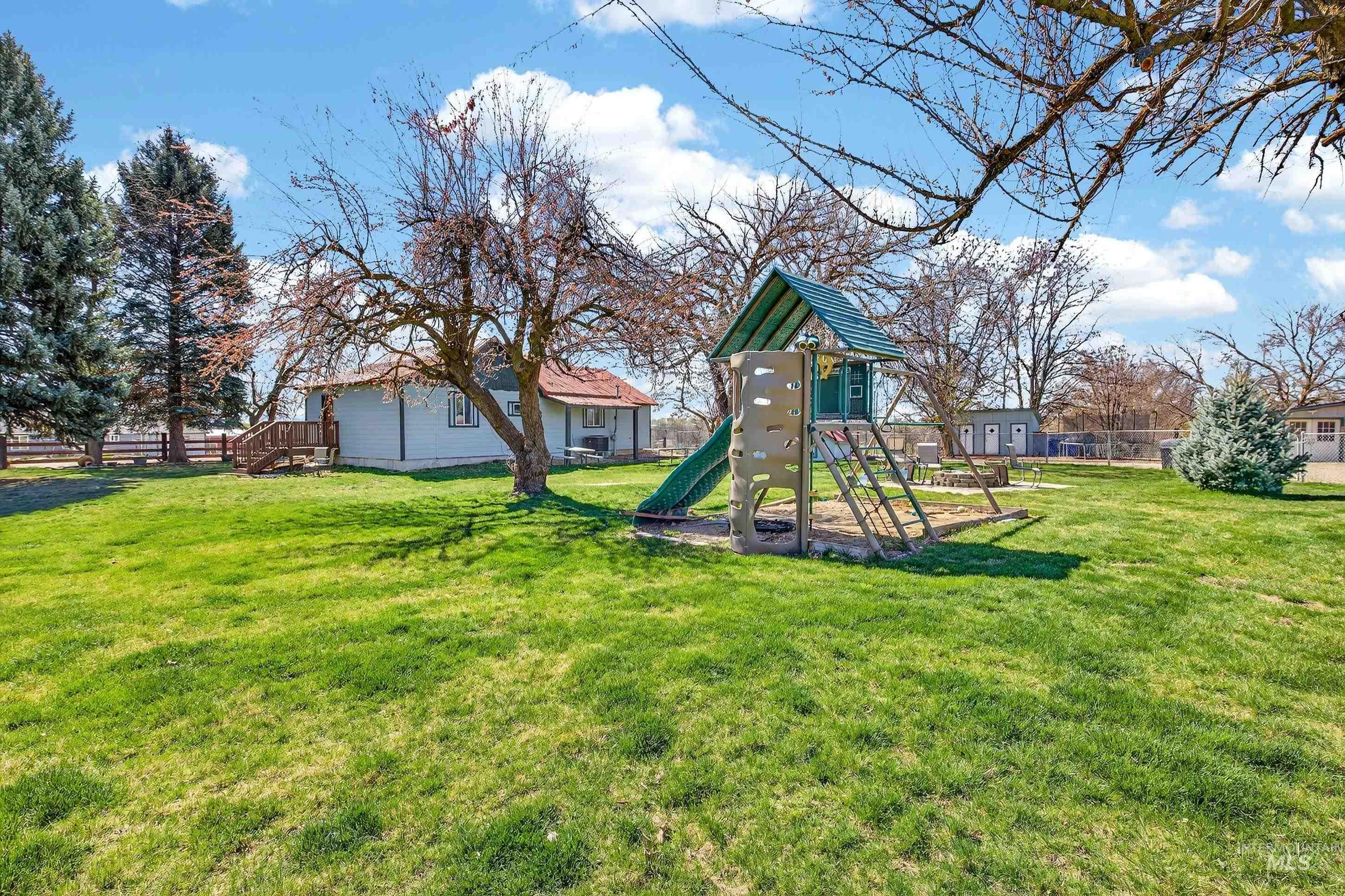 23466 Freezeout Rd, Caldwell, Idaho 83607, 3 Bedrooms, 3 Bathrooms, Residential For Sale, Price $825,000,MLS 98978075