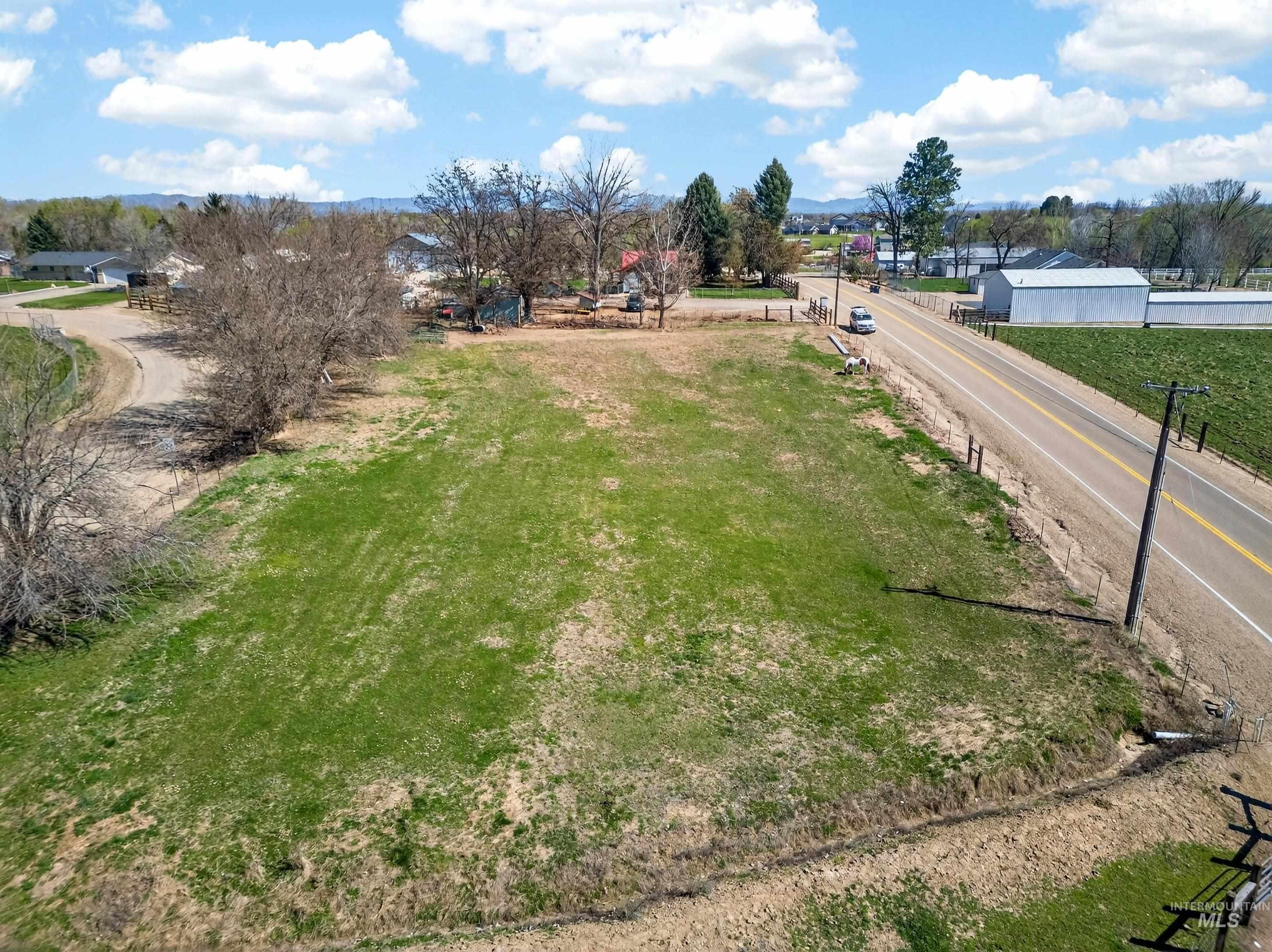 23466 Freezeout Rd, Caldwell, Idaho 83607, 3 Bedrooms, 3 Bathrooms, Residential For Sale, Price $825,000,MLS 98978075