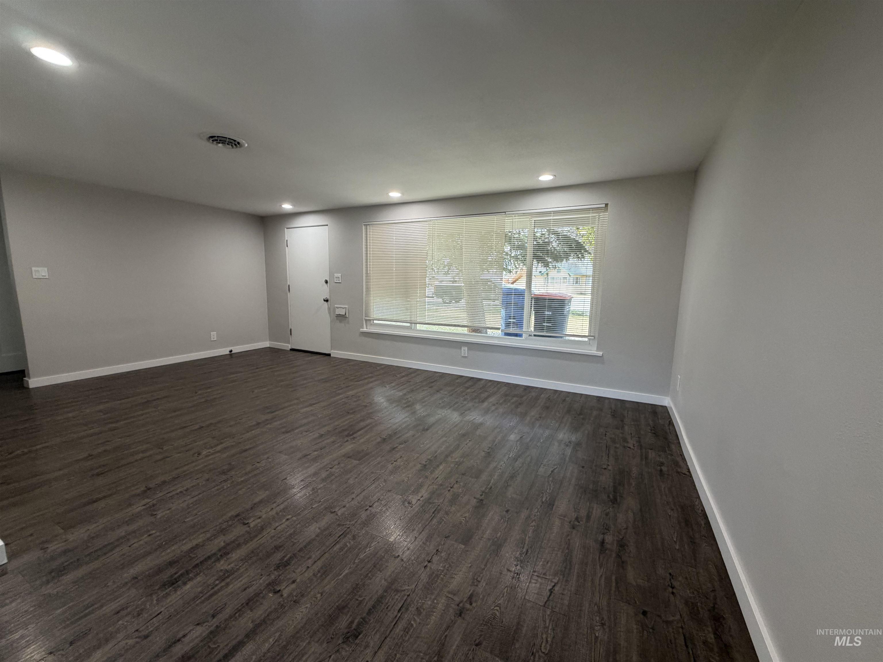 1805 Dorian Dr, Twin Falls, Idaho 83301, 4 Bedrooms, 2 Bathrooms, Residential For Sale, Price $325,000,MLS 98978076