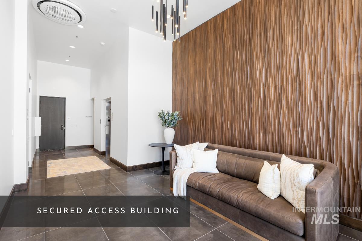 55 E State St, Eagle, Idaho 83616, 3 Bedrooms, 2.5 Bathrooms, Residential For Sale, Price $1,890,000,MLS 98978077