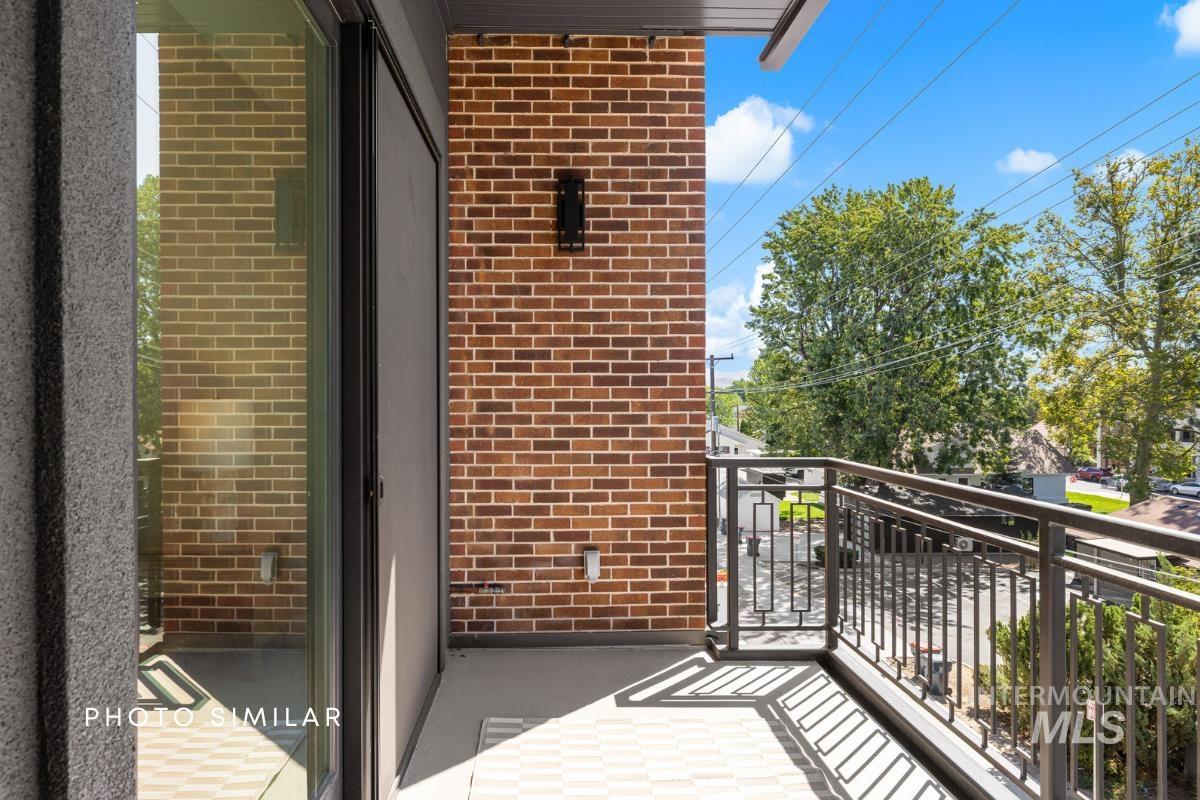 55 E State St, Eagle, Idaho 83616, 2 Bedrooms, 2 Bathrooms, Residential For Sale, Price $749,900, 98978078