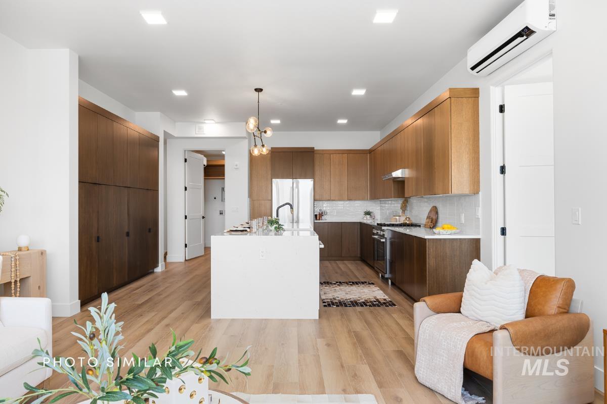 55 E State St, Eagle, Idaho 83616, 2 Bedrooms, 2 Bathrooms, Residential For Sale, Price $749,900, 98978078