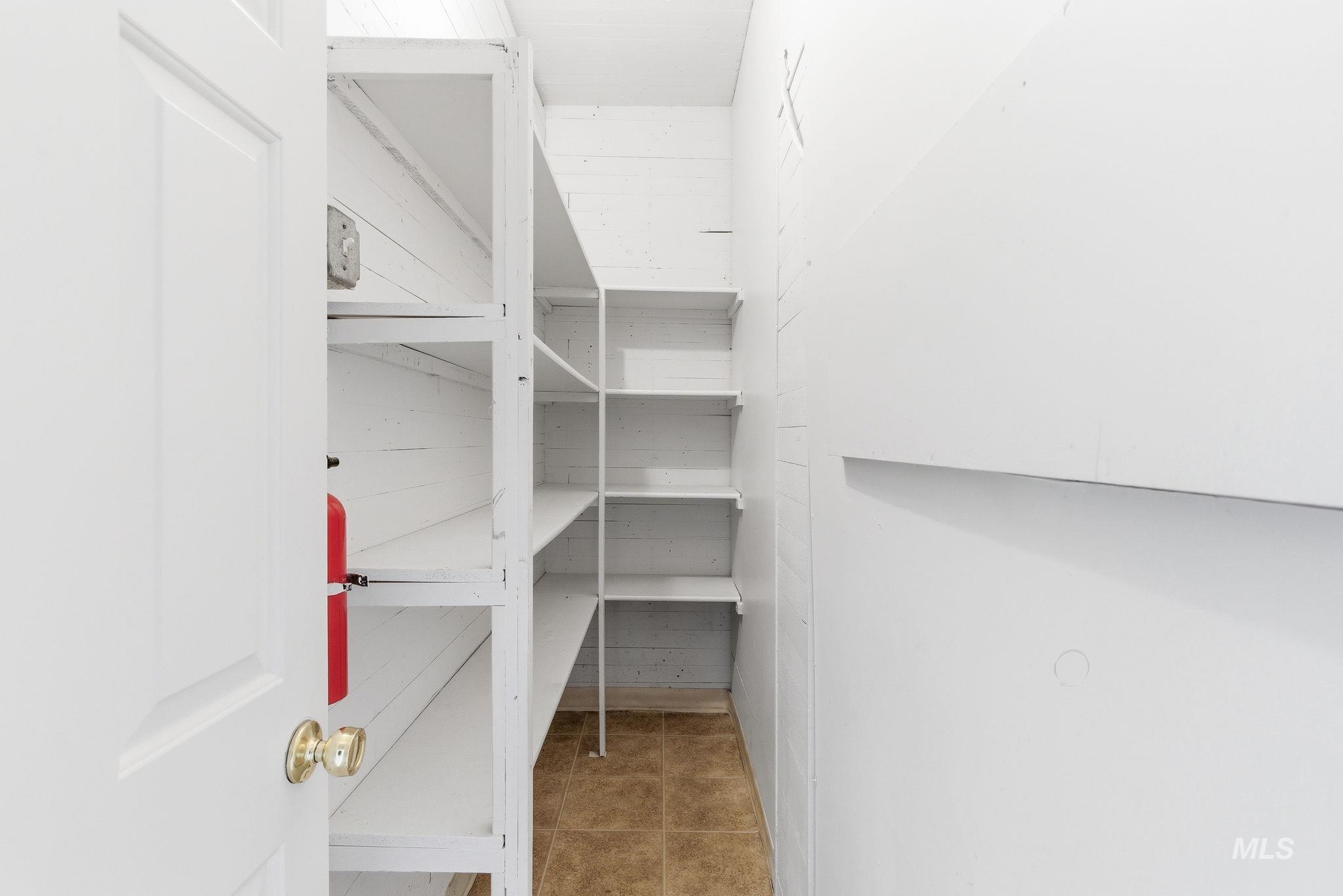 428 S Almond St, Nampa, Idaho 83686, 4 Bedrooms, 2 Bathrooms, Residential For Sale, Price $379,900, 98978079