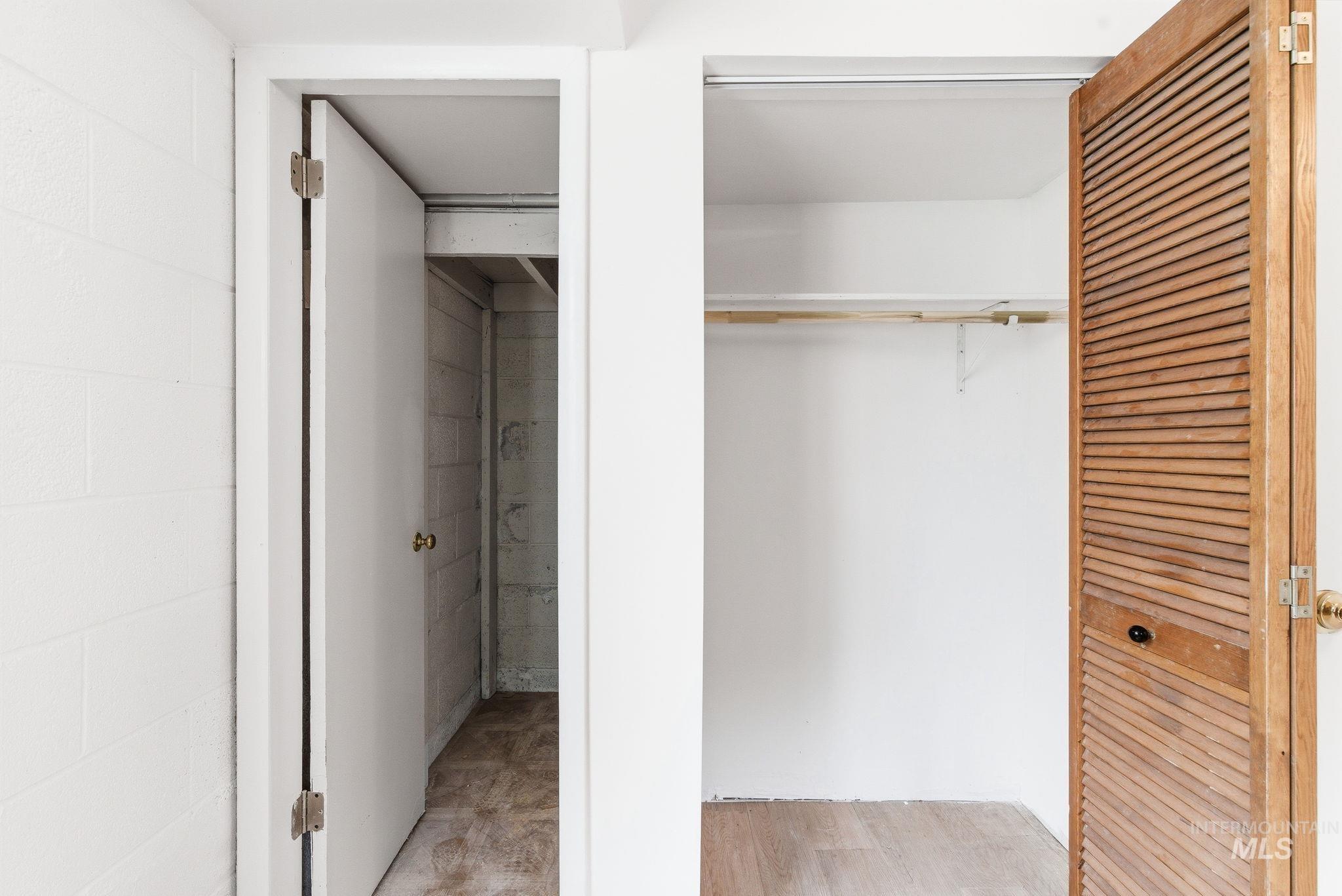 428 S Almond St, Nampa, Idaho 83686, 4 Bedrooms, 2 Bathrooms, Residential For Sale, Price $379,900, 98978079