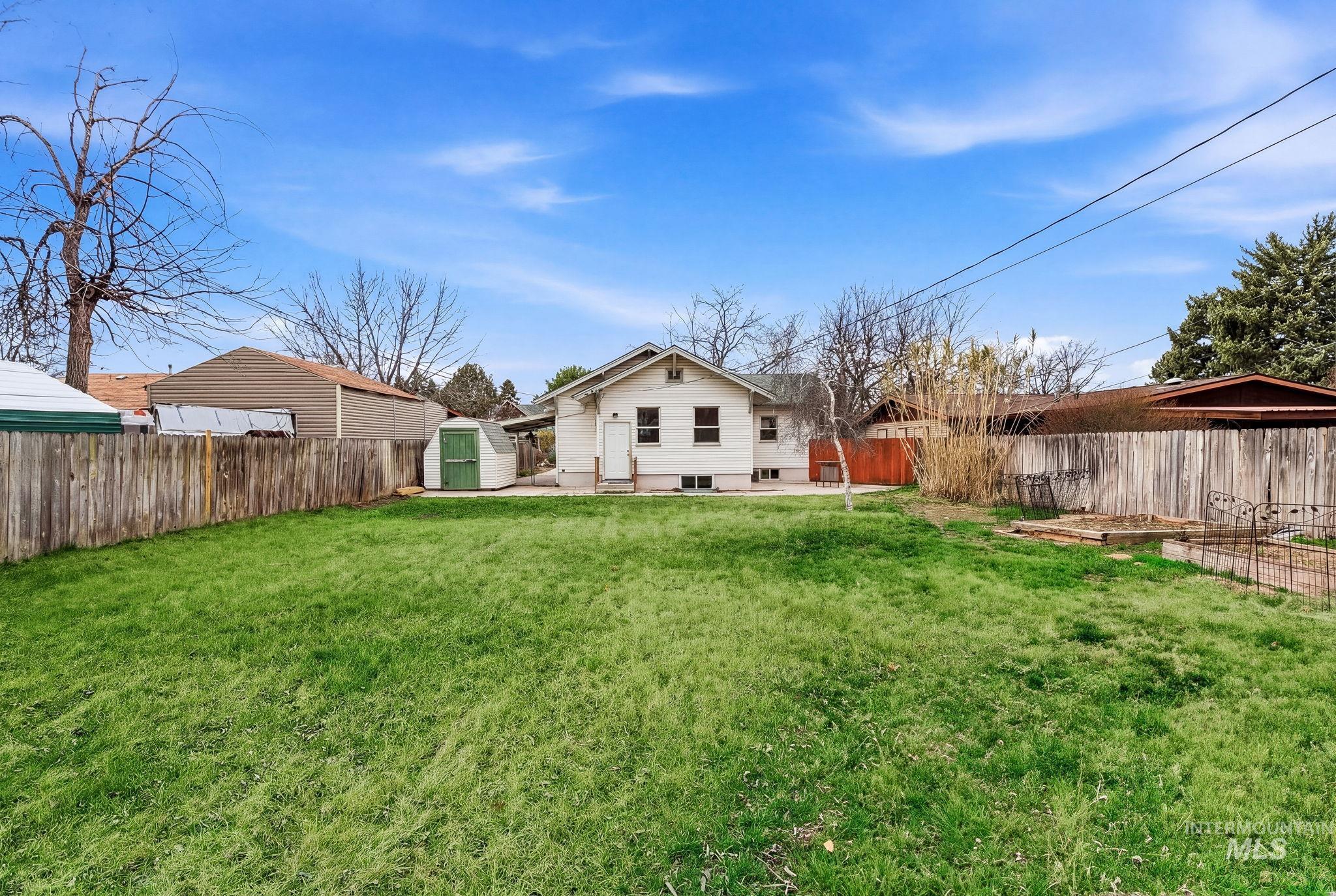 428 S Almond St, Nampa, Idaho 83686, 4 Bedrooms, 2 Bathrooms, Residential For Sale, Price $379,900, 98978079