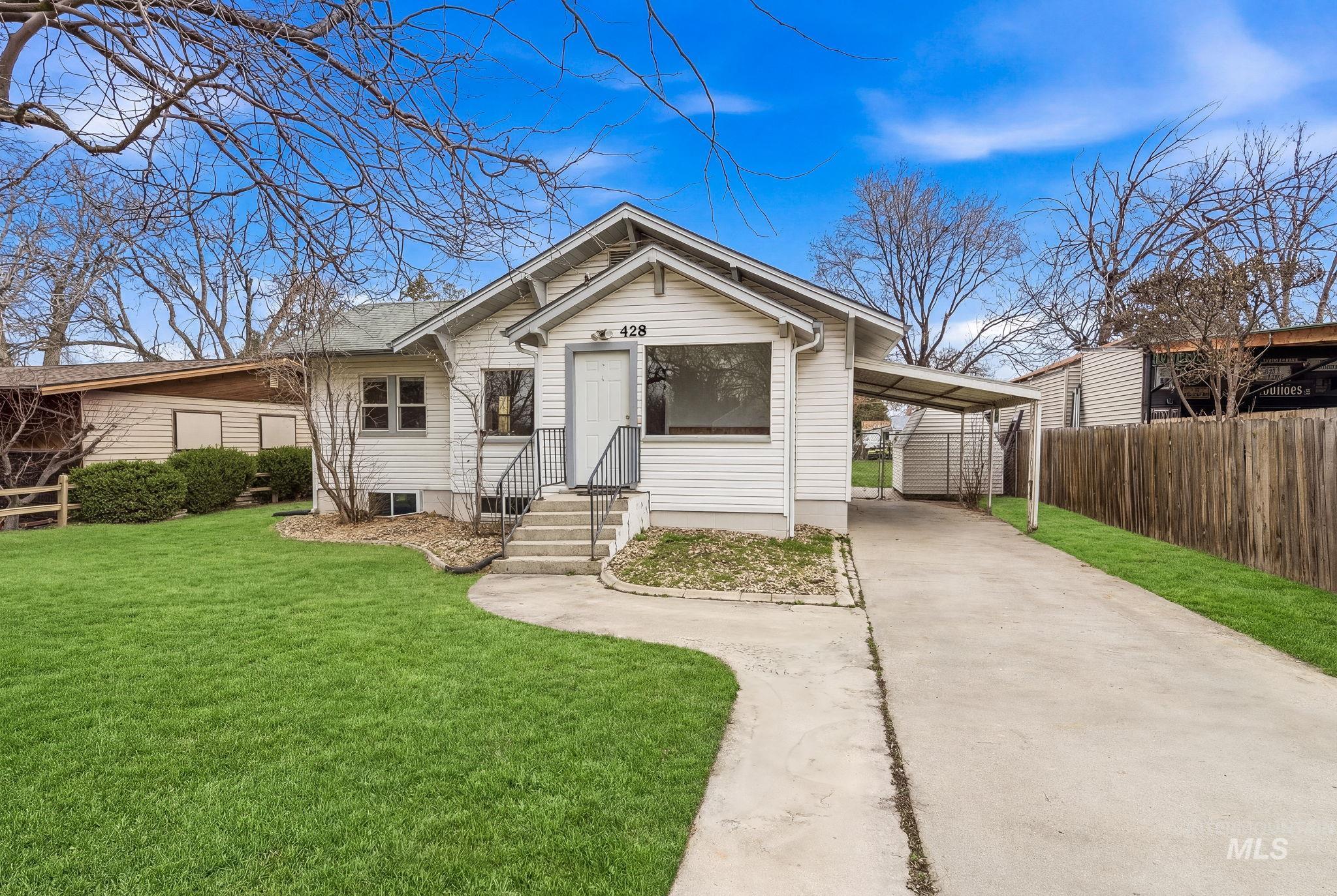 428 S Almond St, Nampa, Idaho 83686, 4 Bedrooms, 2 Bathrooms, Residential For Sale, Price $379,900, 98978079