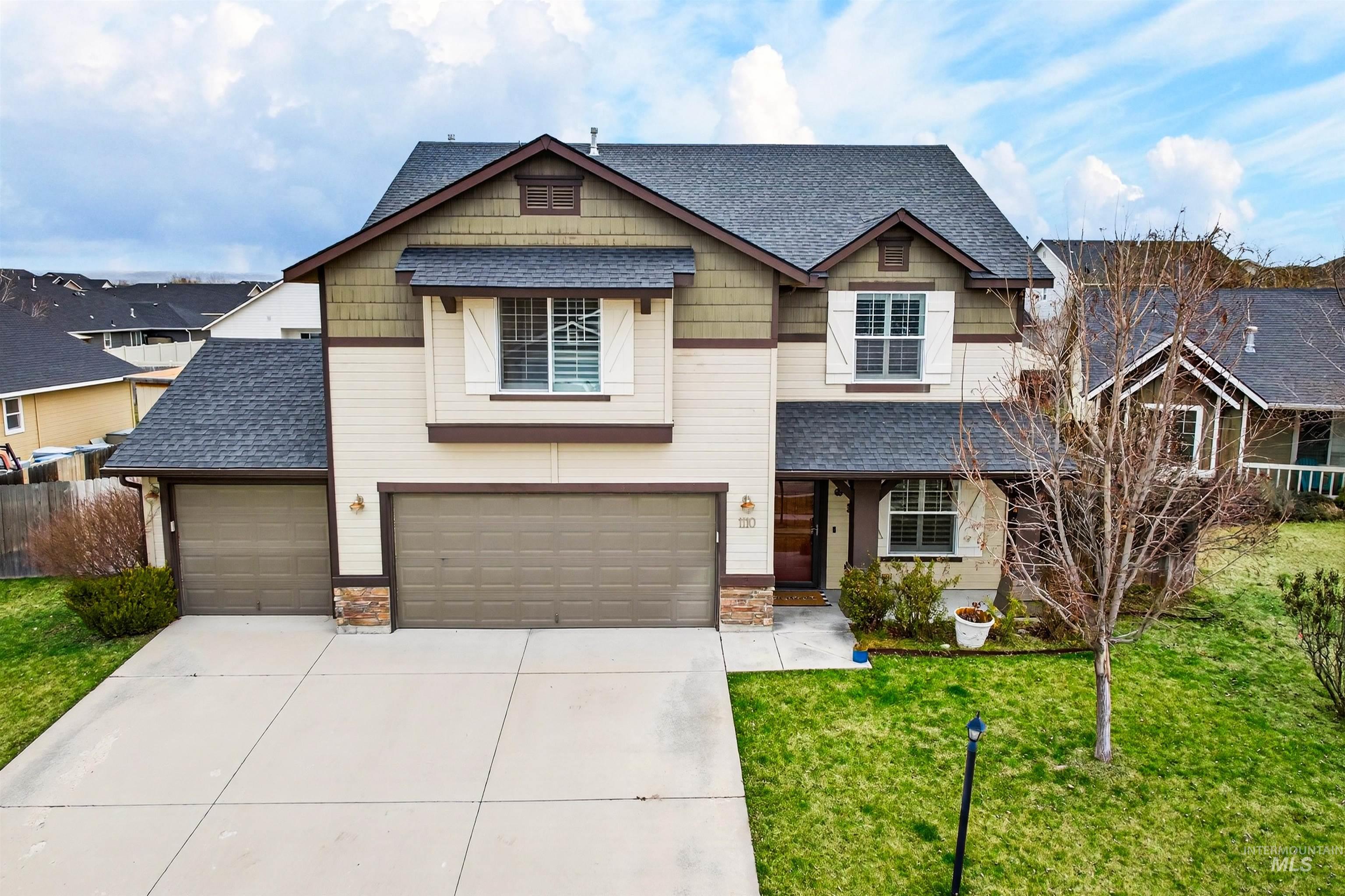 1110 N Finsbury Ave., Star, Idaho 83669, 4 Bedrooms, 3 Bathrooms, Residential For Sale, Price $514,900,MLS 98978080