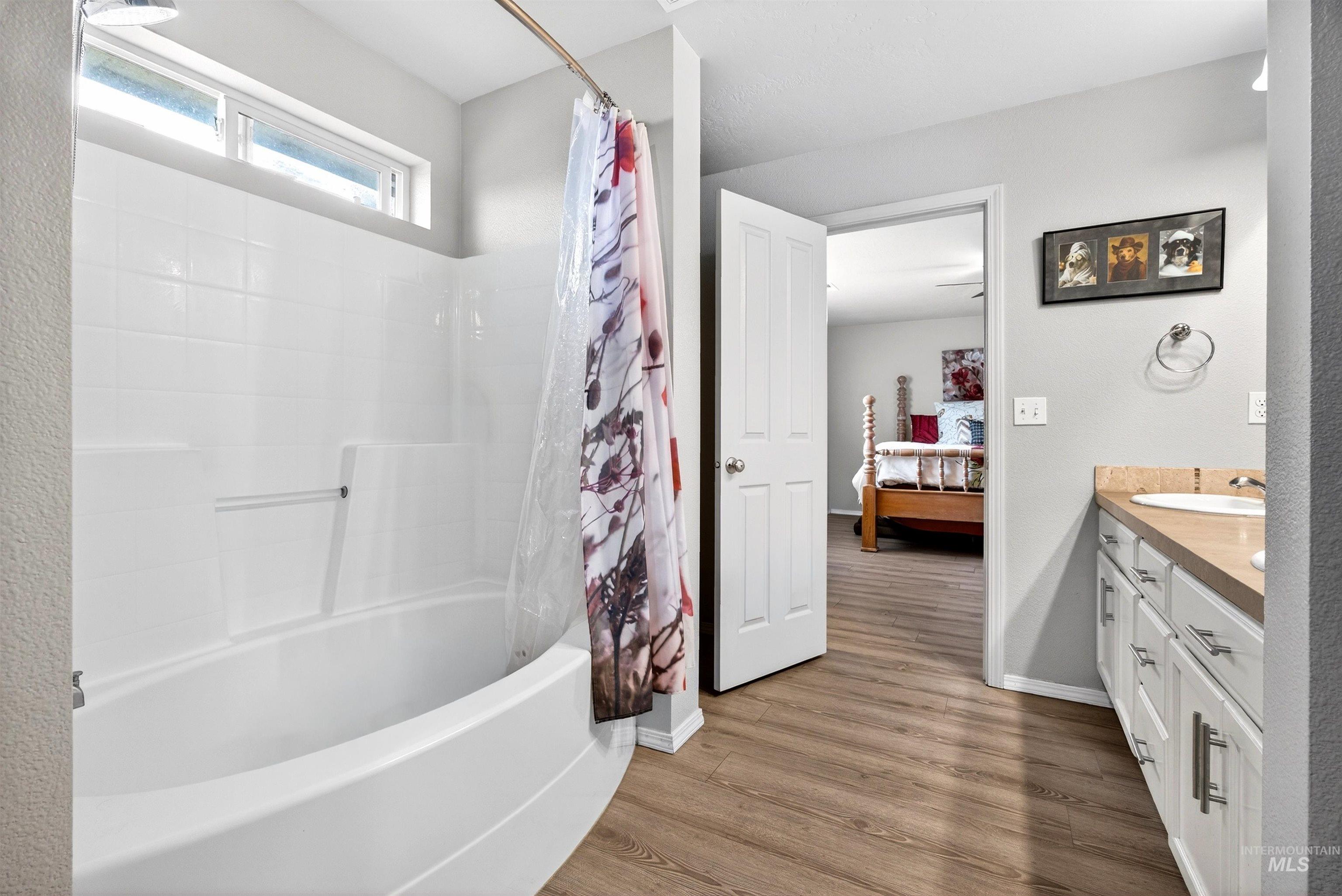 1110 N Finsbury Ave., Star, Idaho 83669, 4 Bedrooms, 3 Bathrooms, Residential For Sale, Price $514,900,MLS 98978080