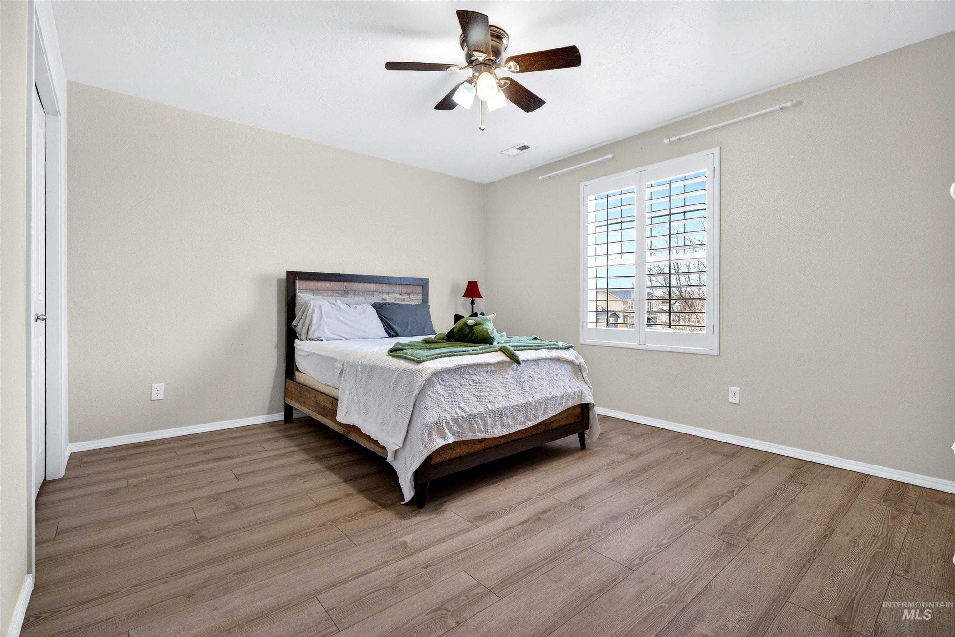 1110 N Finsbury Ave., Star, Idaho 83669, 4 Bedrooms, 3 Bathrooms, Residential For Sale, Price $514,900,MLS 98978080