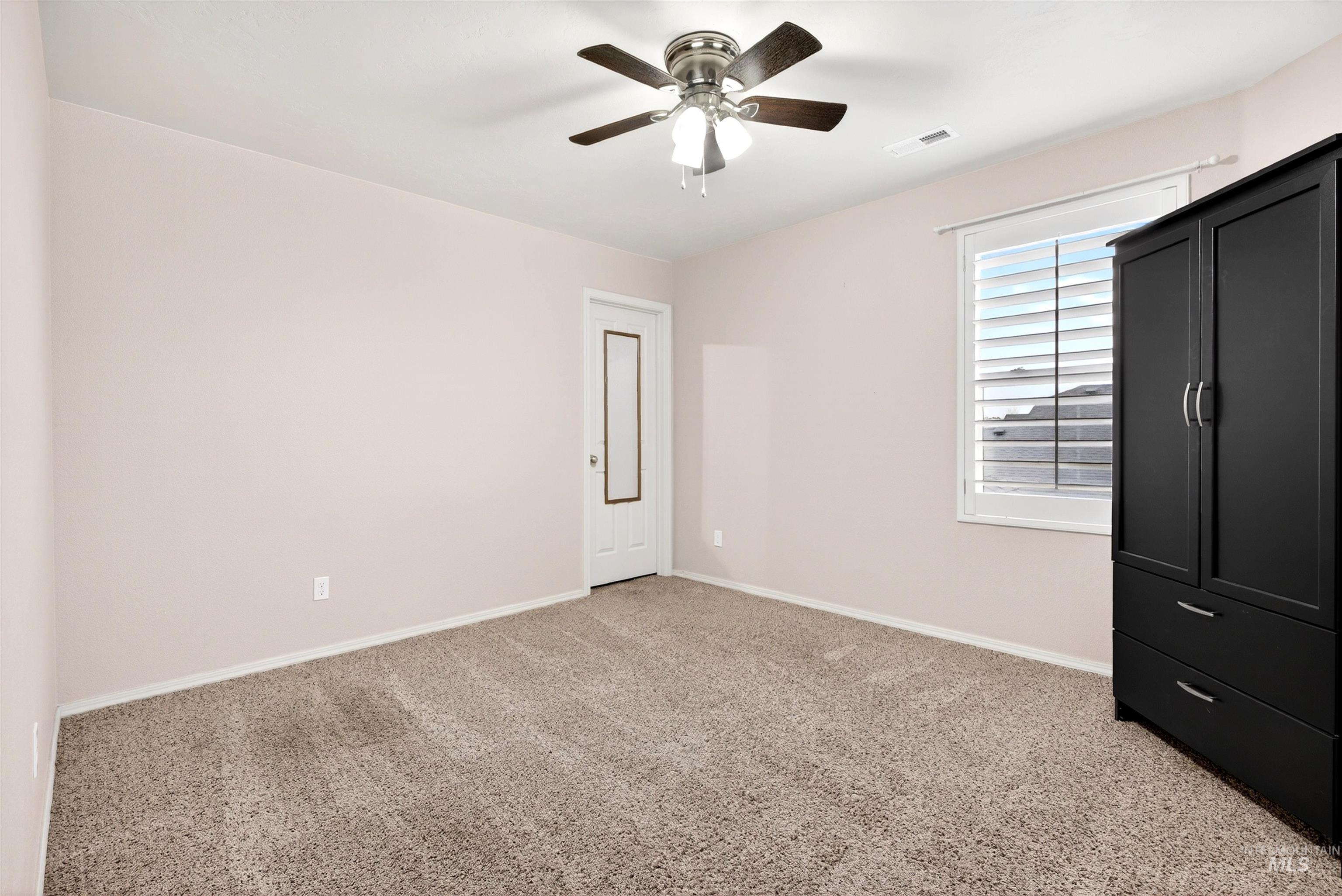 1110 N Finsbury Ave., Star, Idaho 83669, 4 Bedrooms, 3 Bathrooms, Residential For Sale, Price $514,900,MLS 98978080