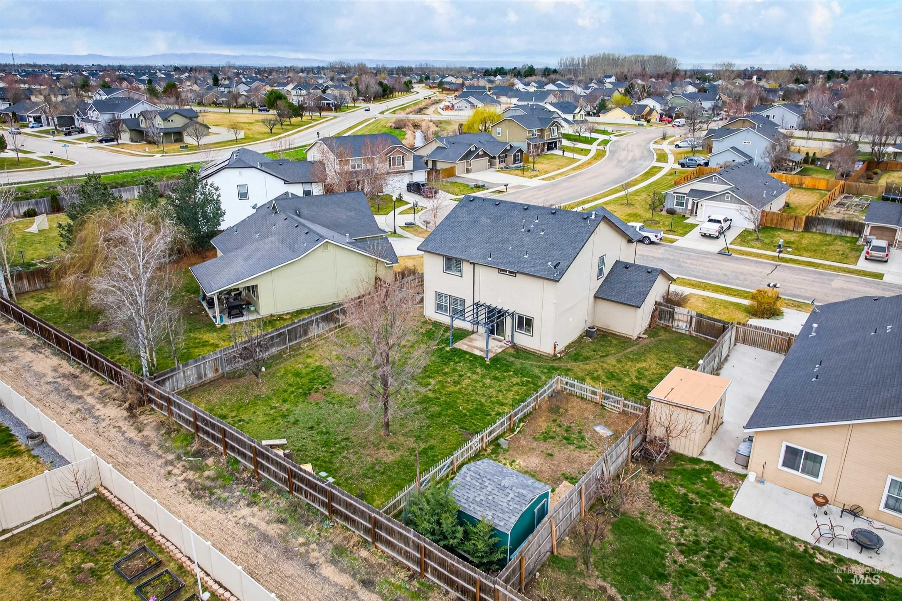 1110 N Finsbury Ave., Star, Idaho 83669, 4 Bedrooms, 3 Bathrooms, Residential For Sale, Price $514,900,MLS 98978080