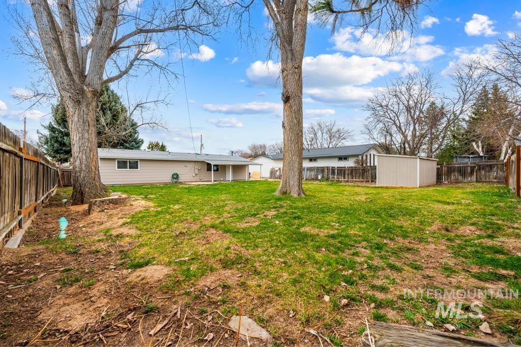 456 N School, Kuna, Idaho 83634, 3 Bedrooms, 1 Bathroom, Residential For Sale, Price $350,000, 98978081