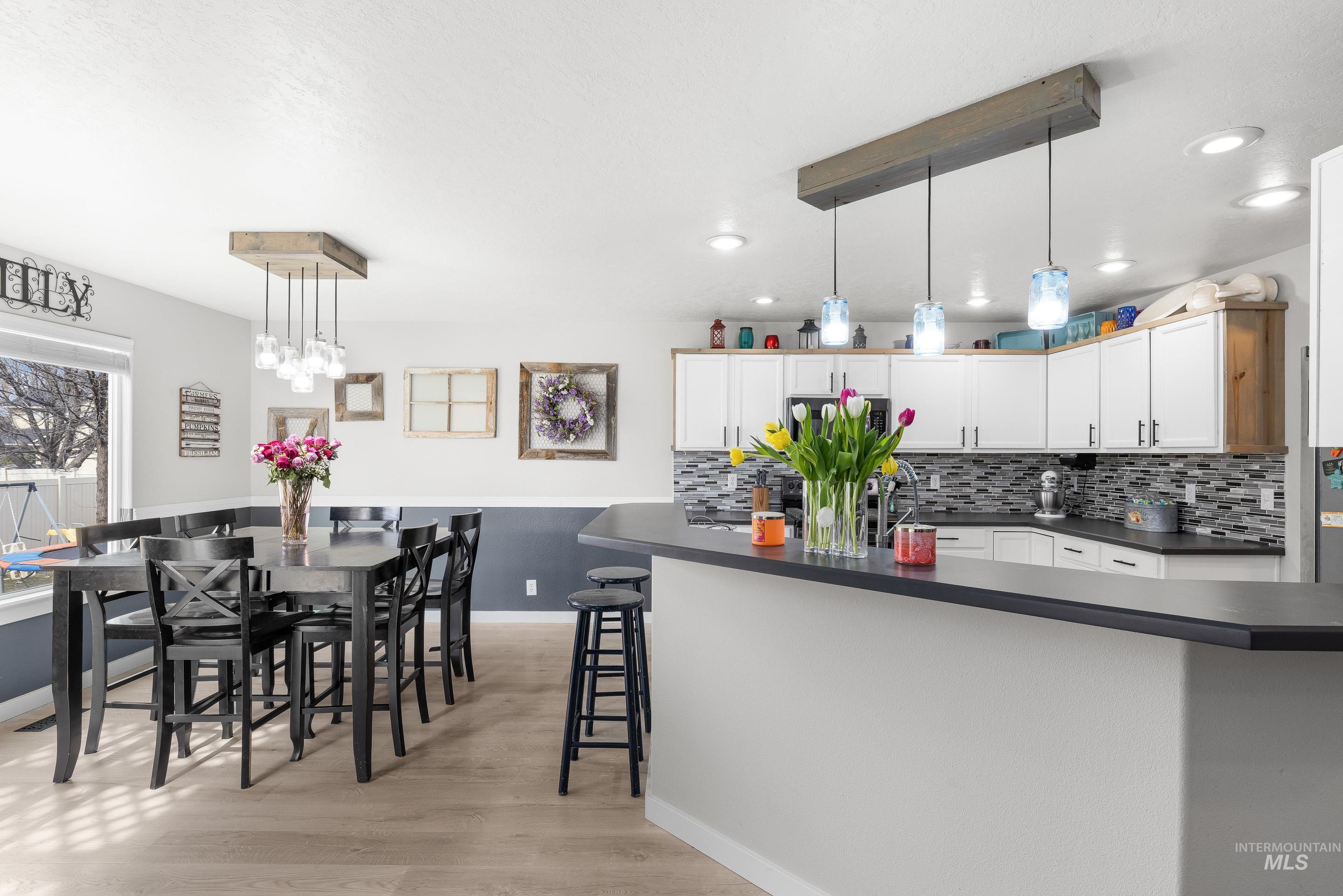 2223 N Maroon Ave, Kuna, Idaho 83634, 5 Bedrooms, 2.5 Bathrooms, Residential For Sale, Price $564,900, 98978082