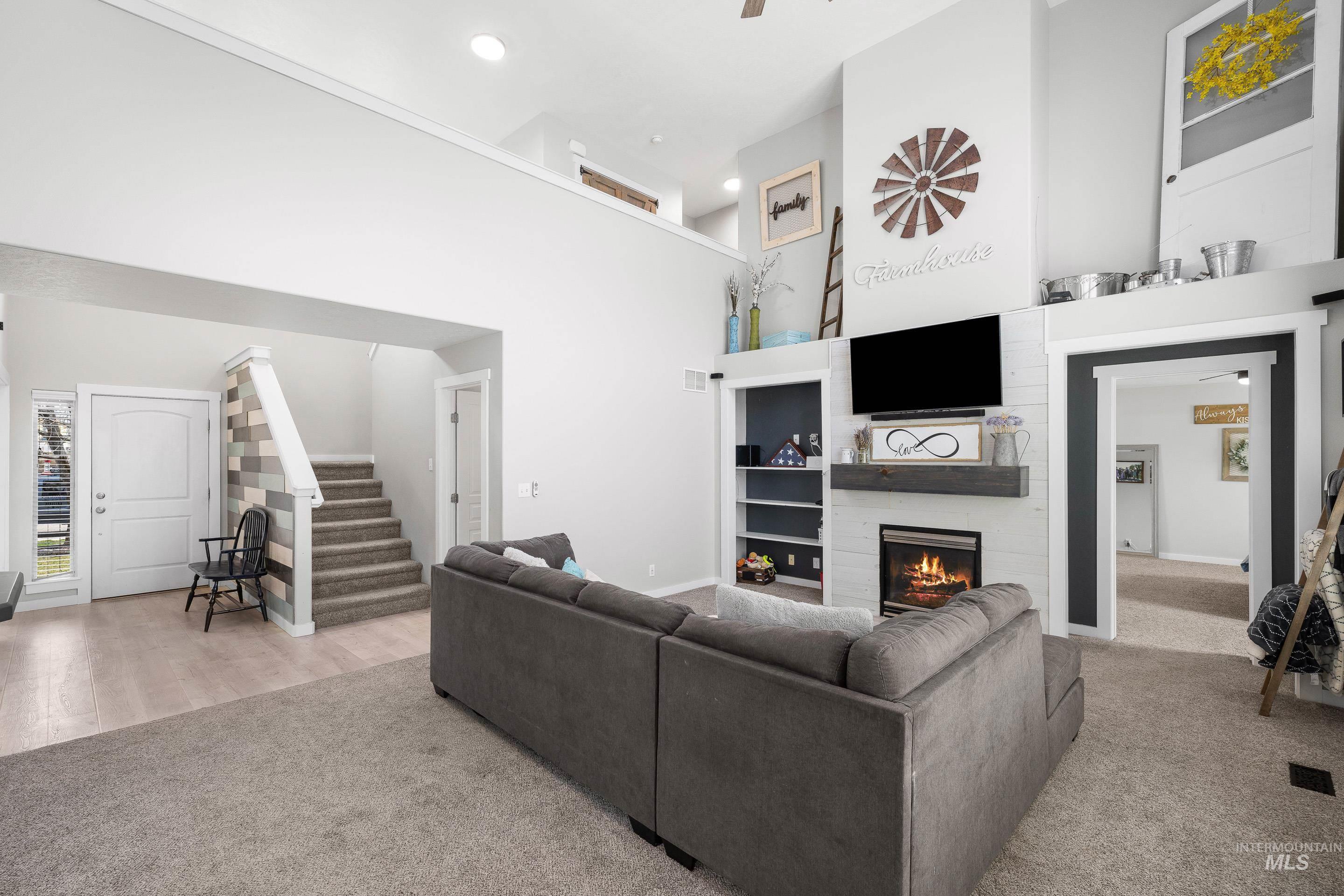 2223 N Maroon Ave, Kuna, Idaho 83634, 5 Bedrooms, 2.5 Bathrooms, Residential For Sale, Price $564,900, 98978082