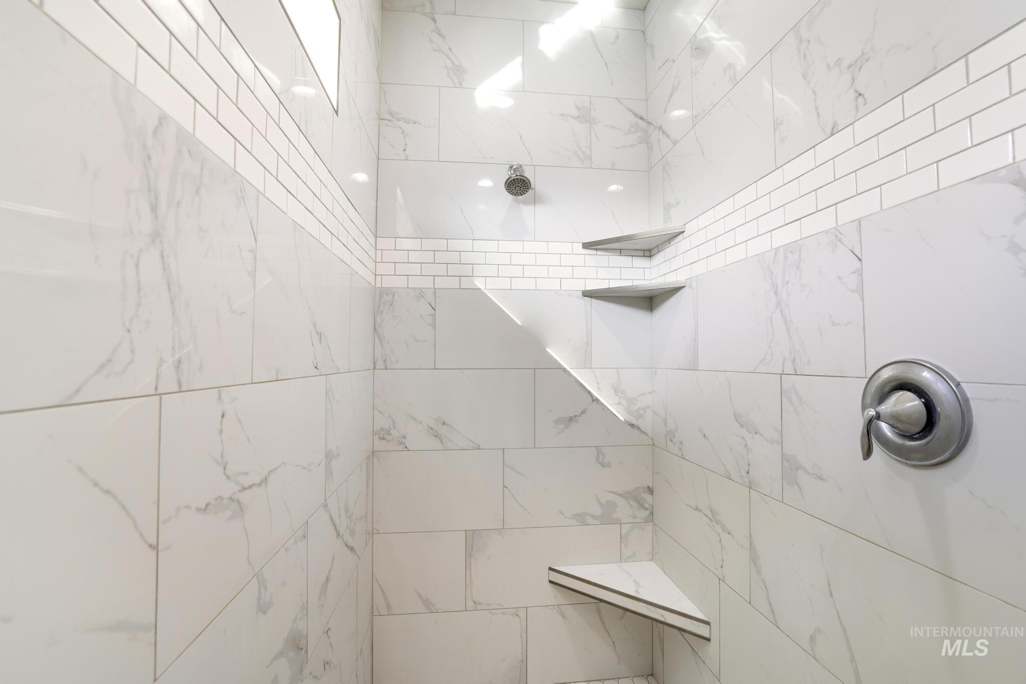 2080 Columbia Dr, Twin Falls, Idaho 83301-5983, 3 Bedrooms, 2 Bathrooms, Residential For Sale, Price $515,000, 98978083