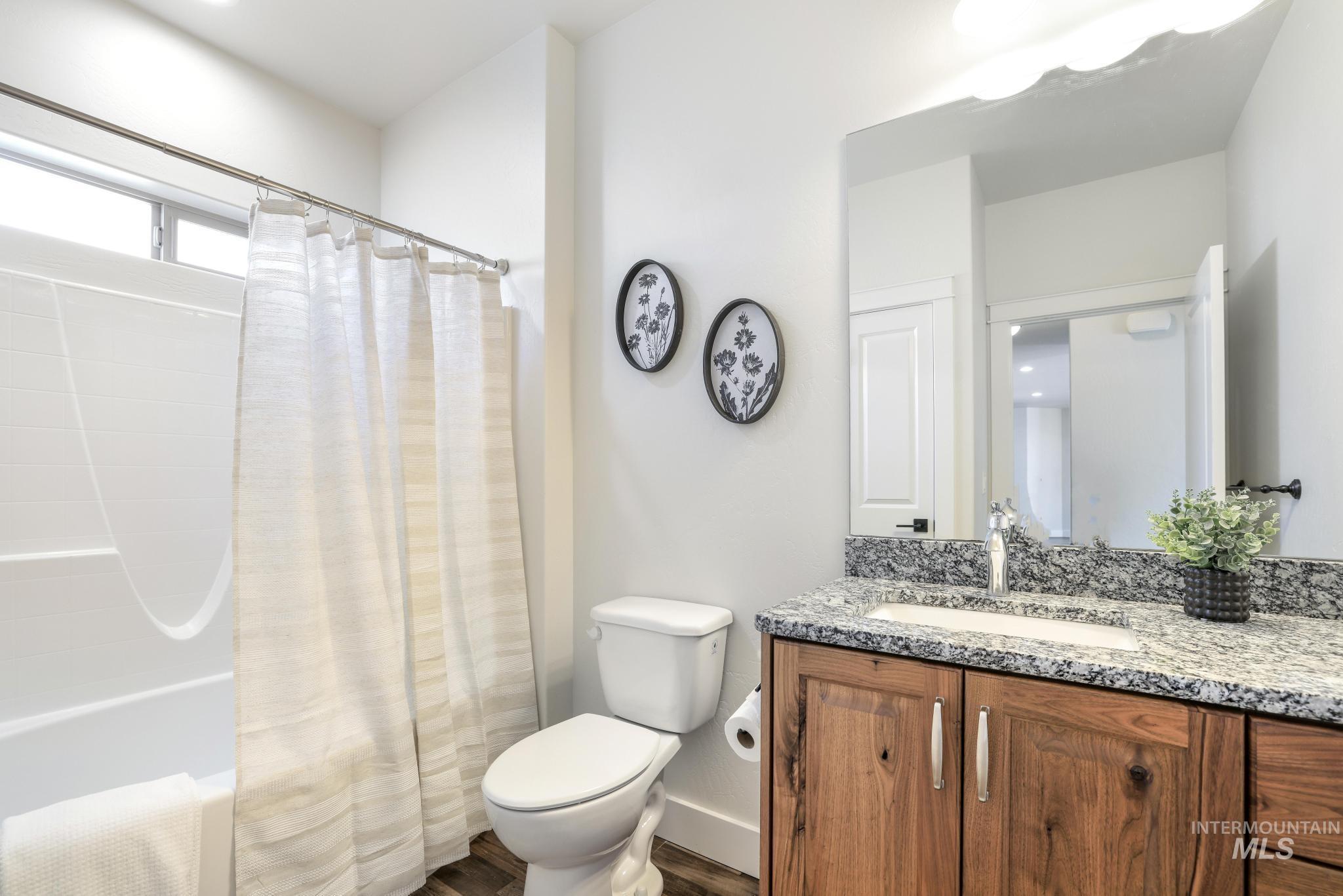 2080 Columbia Dr, Twin Falls, Idaho 83301-5983, 3 Bedrooms, 2 Bathrooms, Residential For Sale, Price $515,000, 98978083