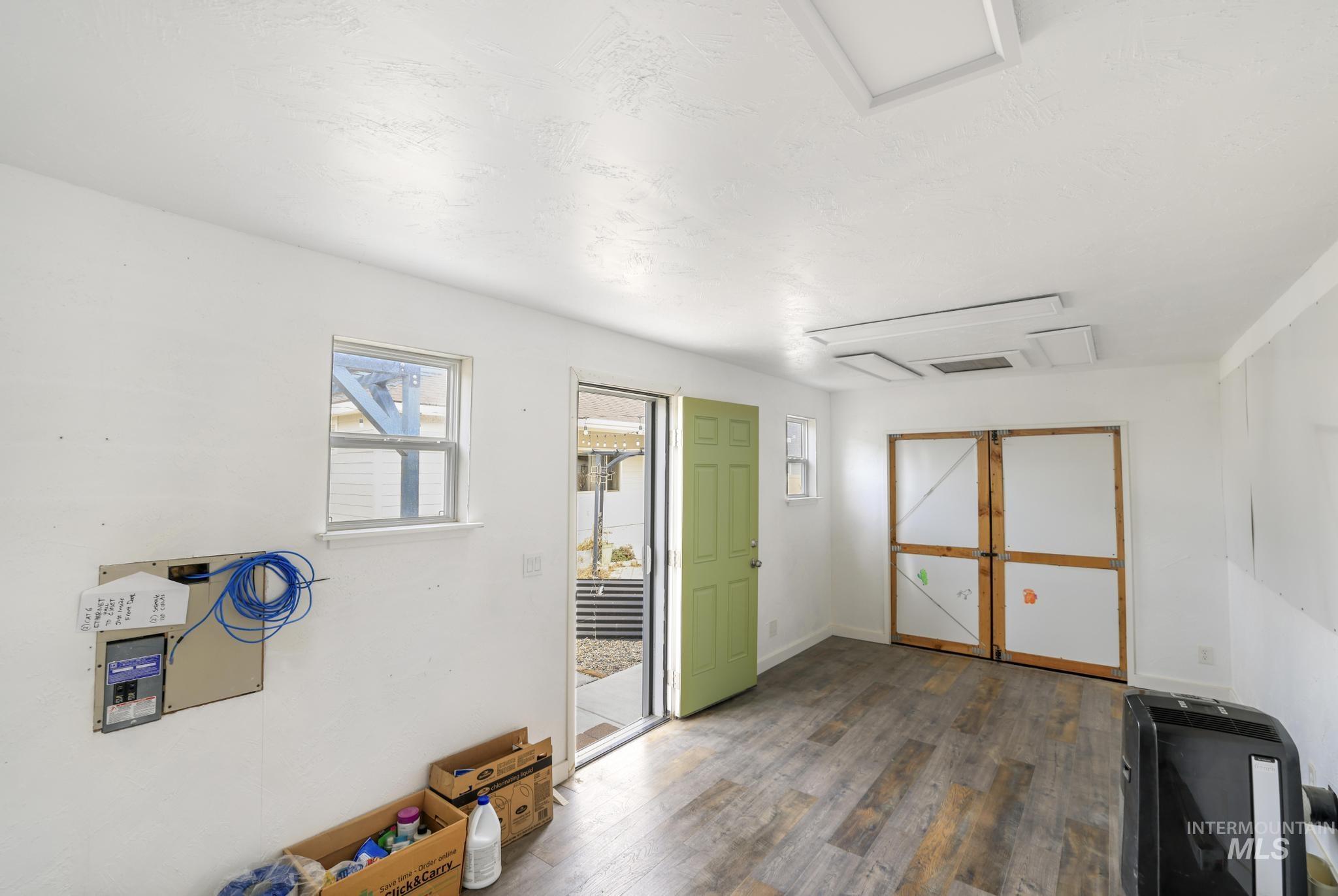 2080 Columbia Dr, Twin Falls, Idaho 83301-5983, 3 Bedrooms, 2 Bathrooms, Residential For Sale, Price $515,000, 98978083