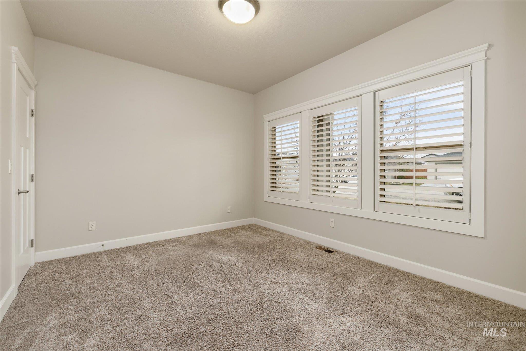 9805 W Wildbranch Dr, Star, Idaho 83669, 3 Bedrooms, 2 Bathrooms, Residential For Sale, Price $524,900, 98978084