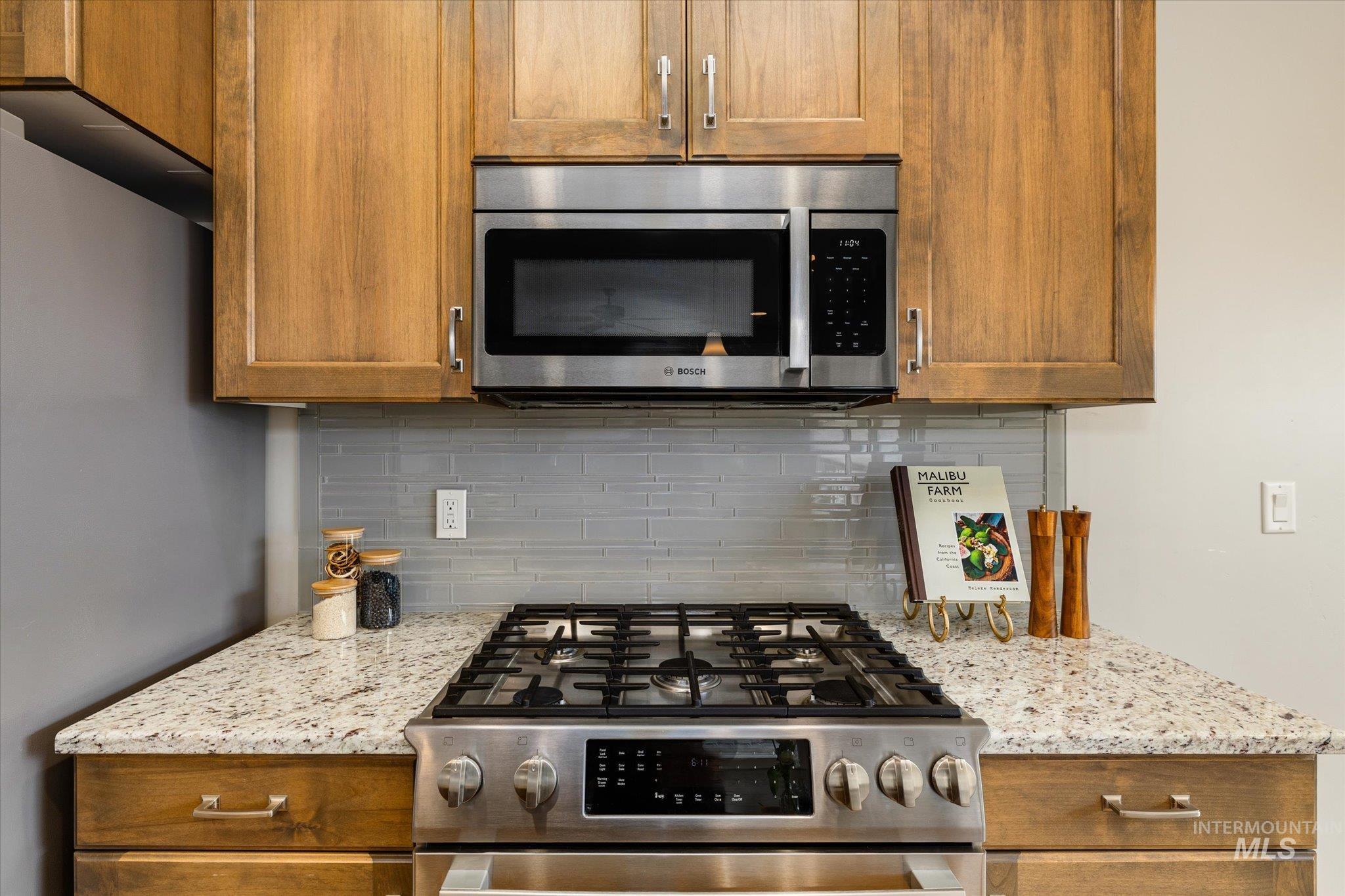 9805 W Wildbranch Dr, Star, Idaho 83669, 3 Bedrooms, 2 Bathrooms, Residential For Sale, Price $524,900, 98978084