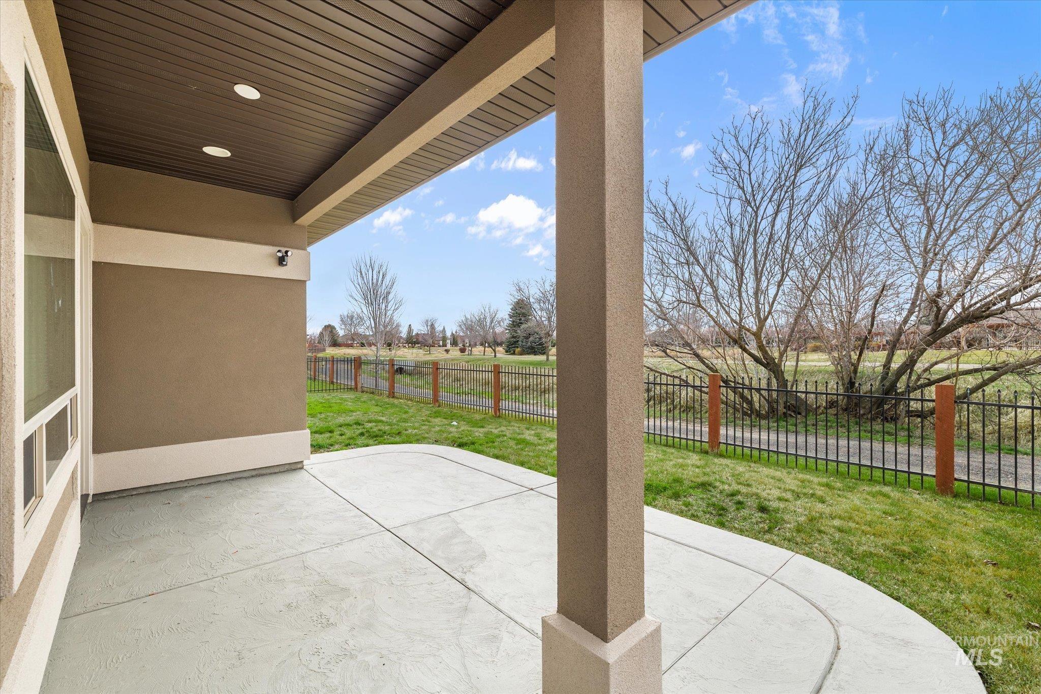 9805 W Wildbranch Dr, Star, Idaho 83669, 3 Bedrooms, 2 Bathrooms, Residential For Sale, Price $524,900, 98978084