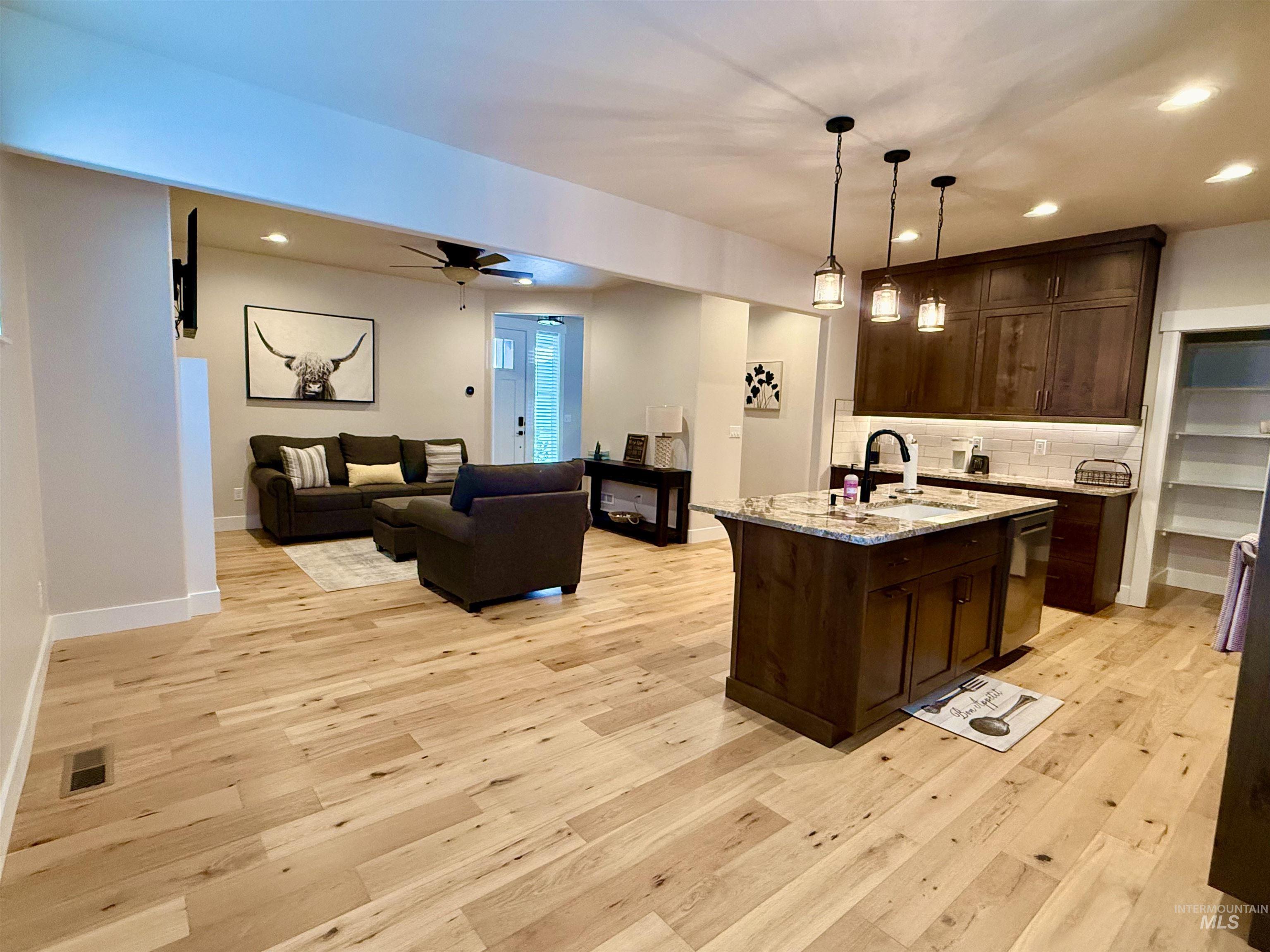 11236 White River St., Caldwell, Idaho 83605, 4 Bedrooms, 3 Bathrooms, Residential For Sale, Price $539,900, 98978086