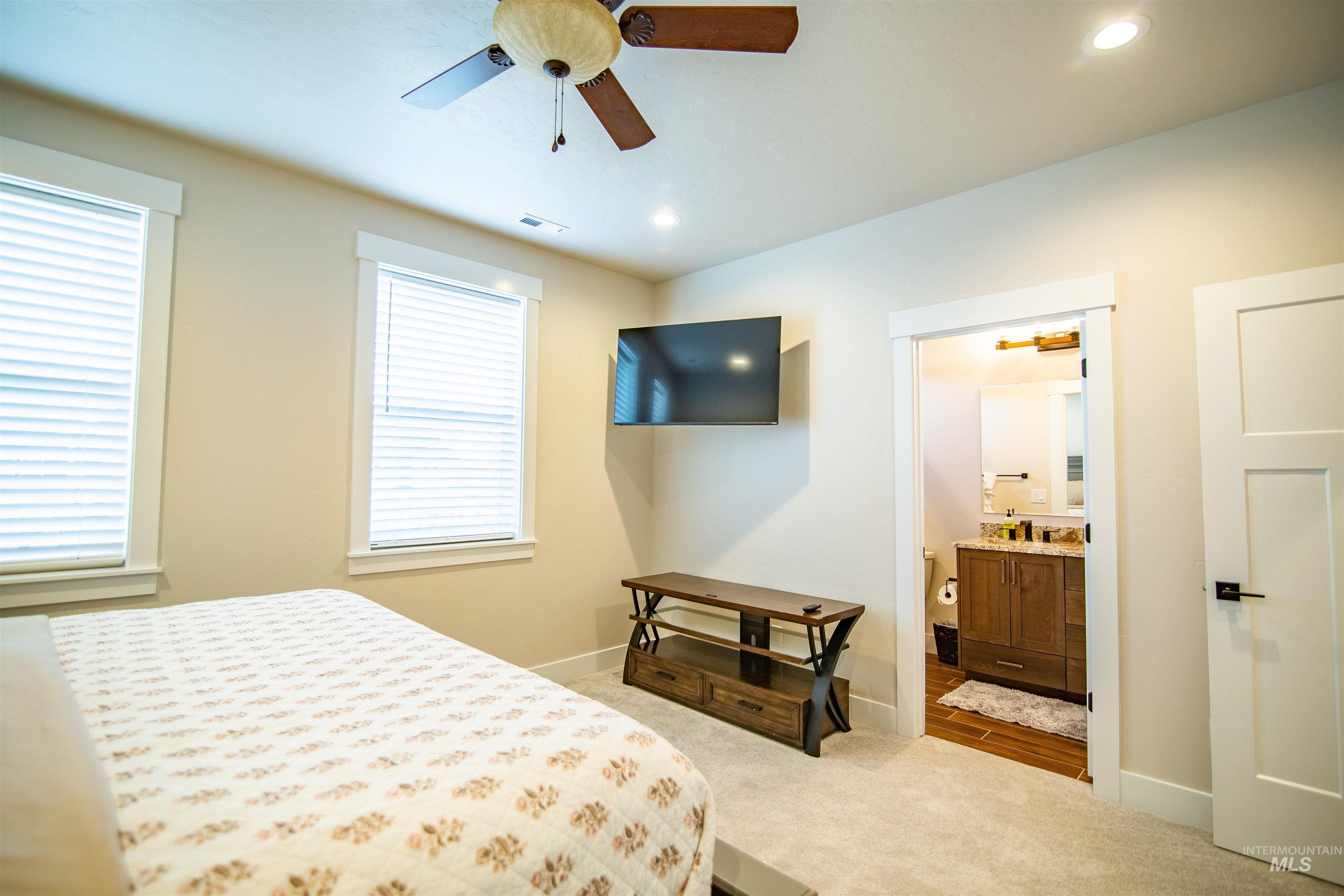 11236 White River St., Caldwell, Idaho 83605, 4 Bedrooms, 3 Bathrooms, Residential For Sale, Price $539,900, 98978086