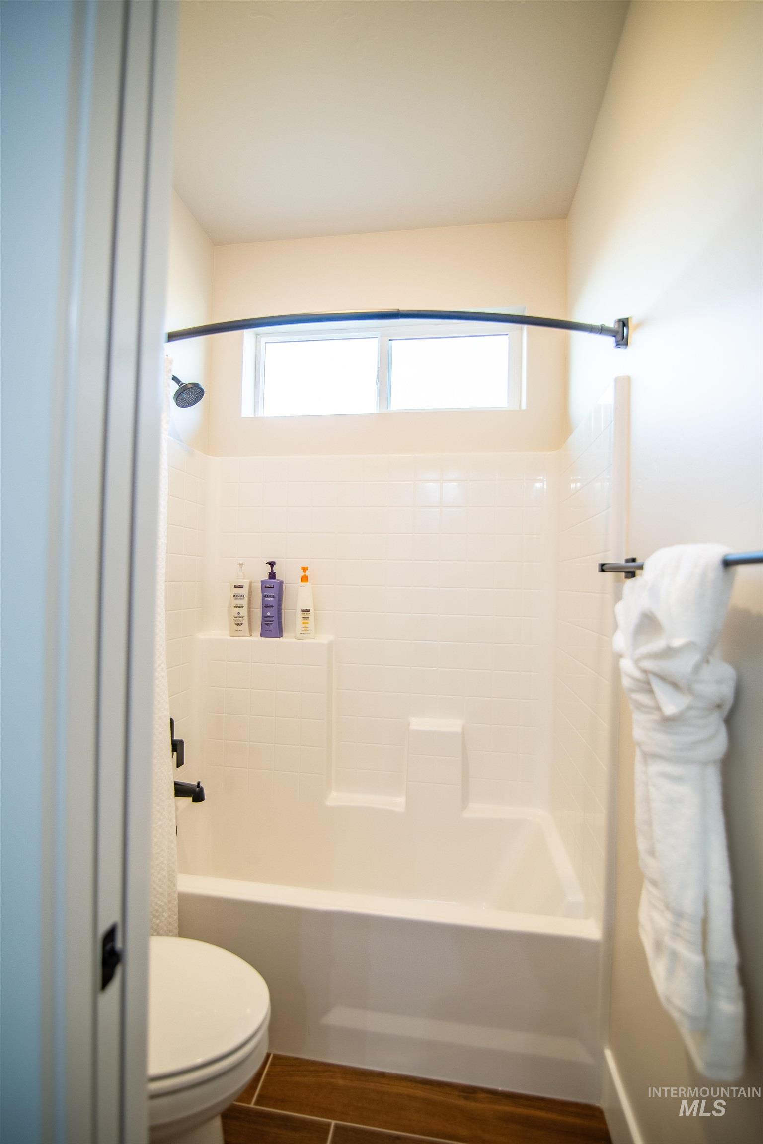 11236 White River St., Caldwell, Idaho 83605, 4 Bedrooms, 3 Bathrooms, Residential For Sale, Price $539,900, 98978086