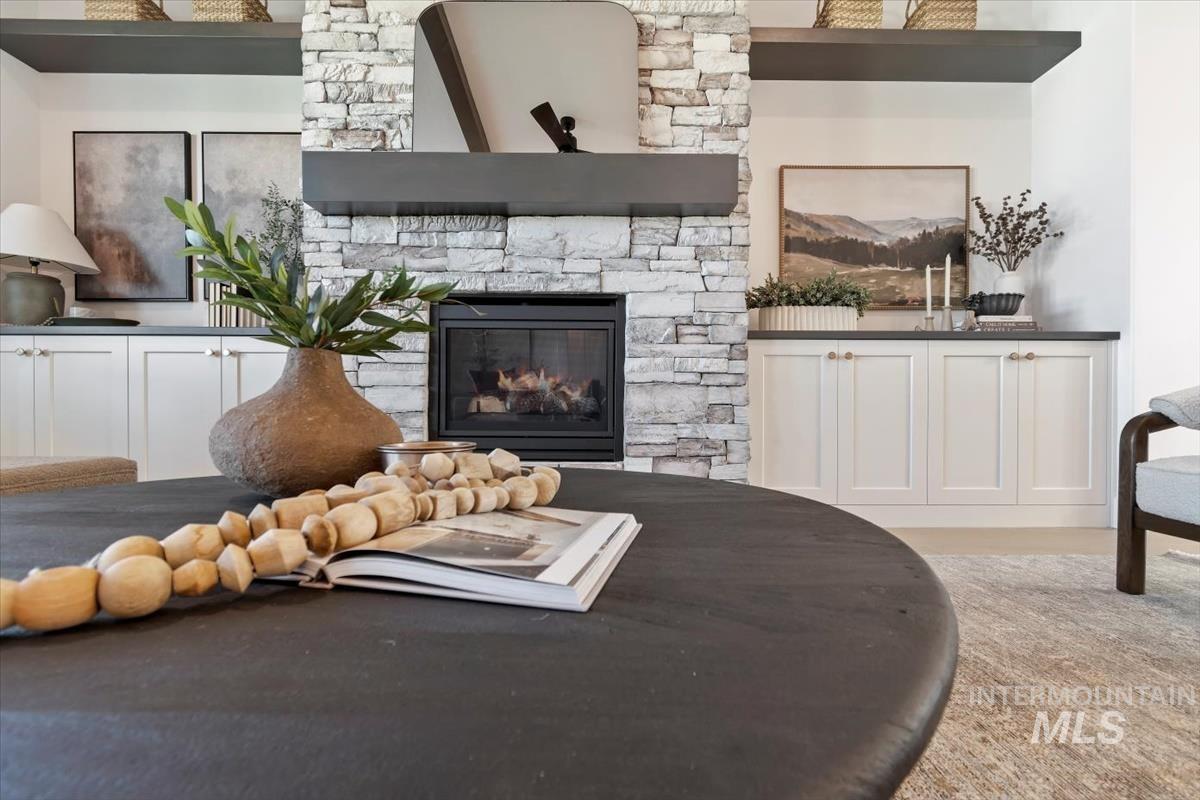 7323 Powell Place, Eagle, Idaho 83629, 4 Bedrooms, 3 Bathrooms, Residential For Sale, Price $899,880, 98978087