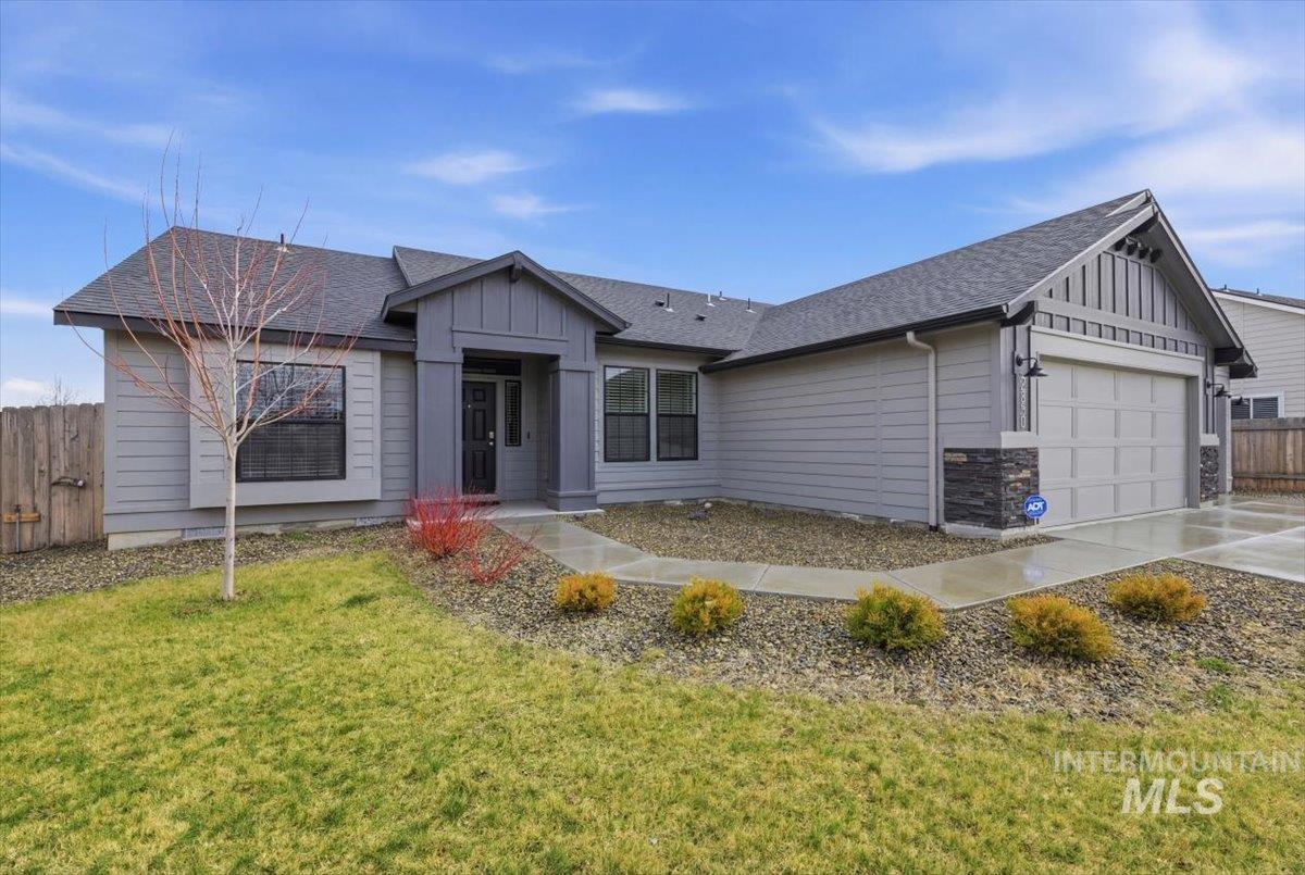 2850 N Iditarod Way, Kuna, Idaho 83634, 4 Bedrooms, 2 Bathrooms, Residential For Sale, Price $459,900, 98978092