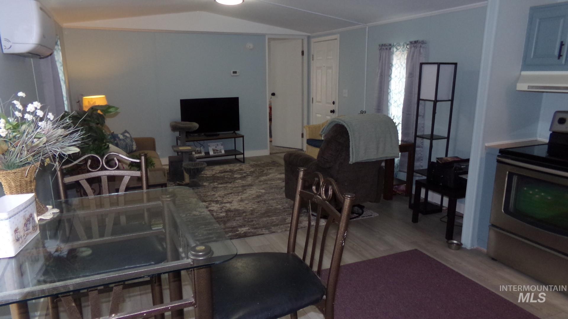 631 Preston, Lewiston, Idaho 83501, 2 Bedrooms, 1 Bathroom, Residential For Sale, Price $83,500,MLS 98978094