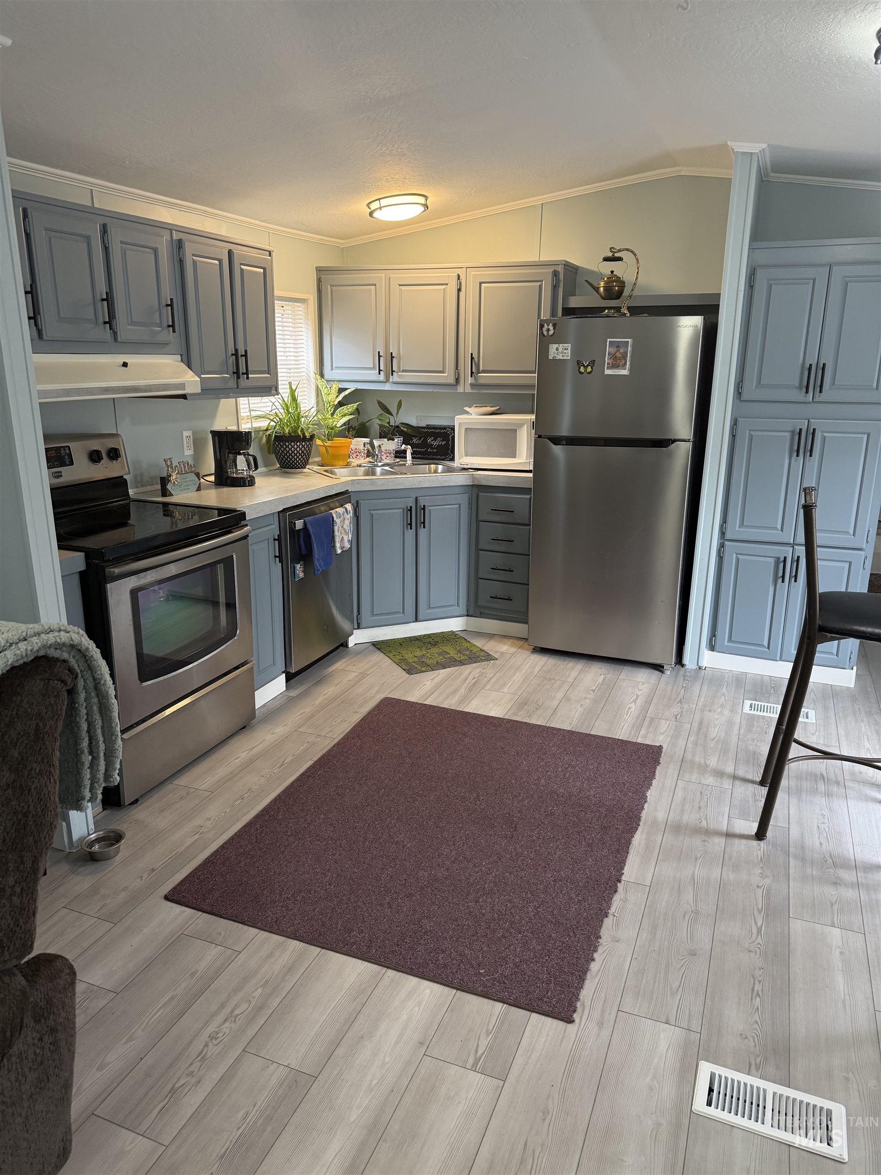 631 Preston, Lewiston, Idaho 83501, 2 Bedrooms, 1 Bathroom, Residential For Sale, Price $83,500,MLS 98978094