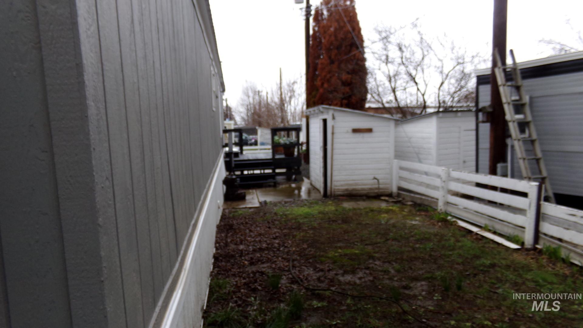 631 Preston, Lewiston, Idaho 83501, 2 Bedrooms, 1 Bathroom, Residential For Sale, Price $83,500,MLS 98978094