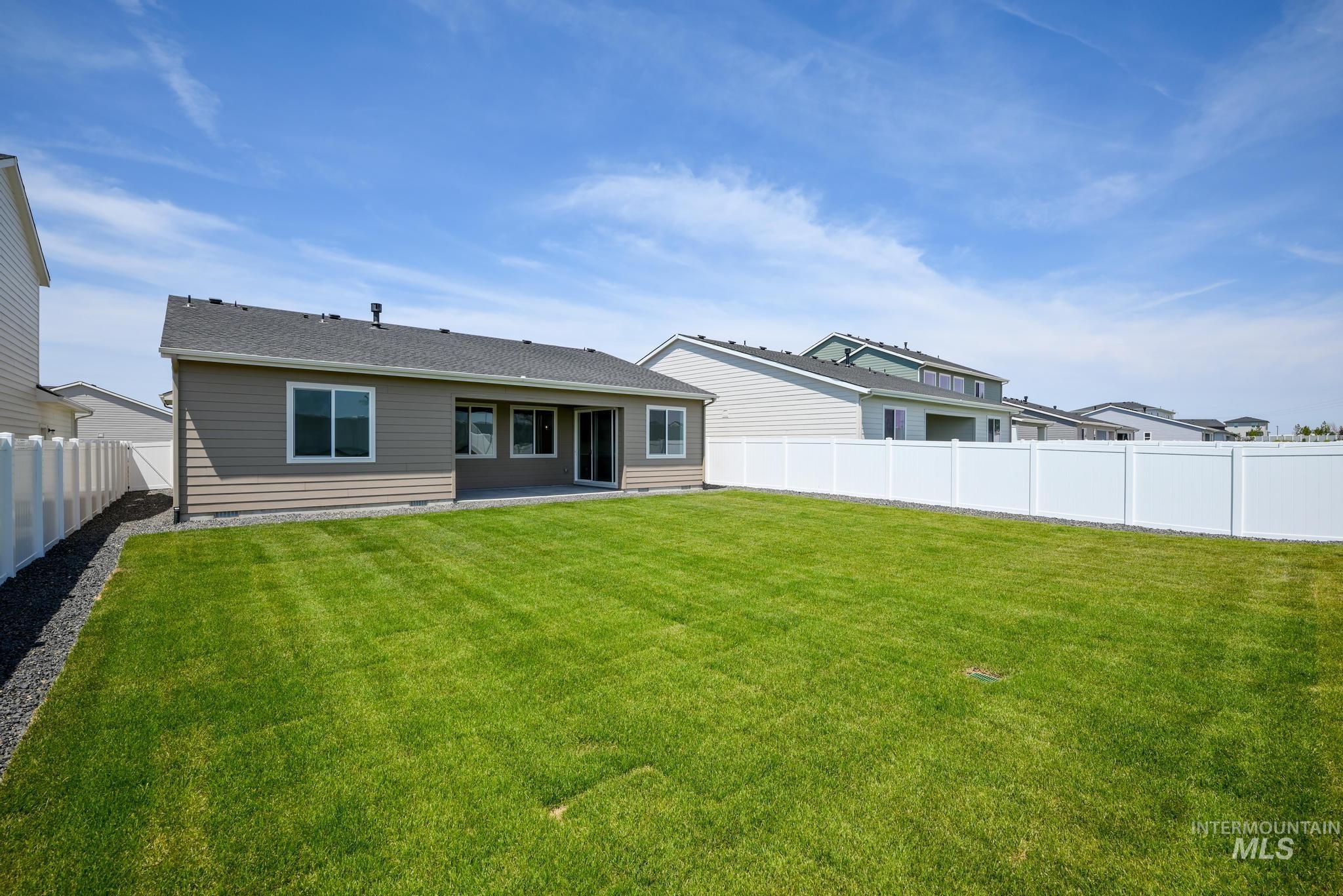 5977 W Snow Currant St, Meridian, Idaho 83646, 3 Bedrooms, 2 Bathrooms, Residential For Sale, Price $499,000, 98978095